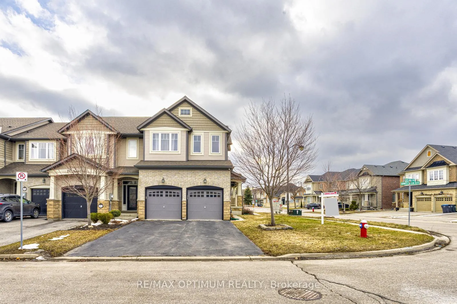 Photo 2 of 7 Bonnieglen Farm Boulevard, Caledon, Rural Caledon — HOMEH