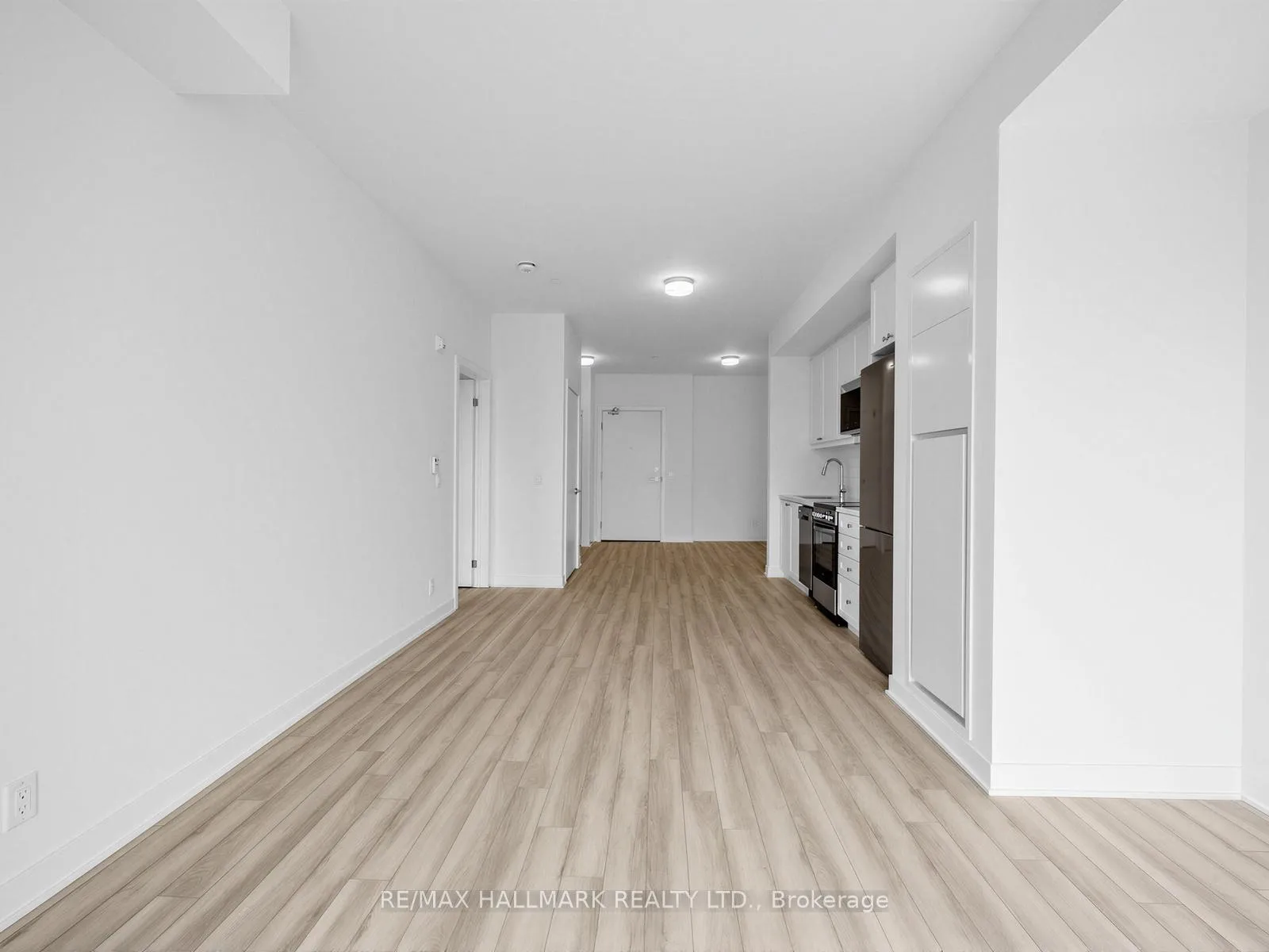 Photo 17 of Unit 616, 51 Clarington Avenue, Clarington, Bowmanville — HOMEH