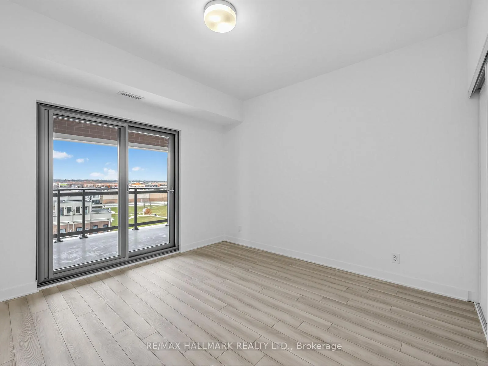 Photo 21 of Unit 616, 51 Clarington Avenue, Clarington, Bowmanville — HOMEH