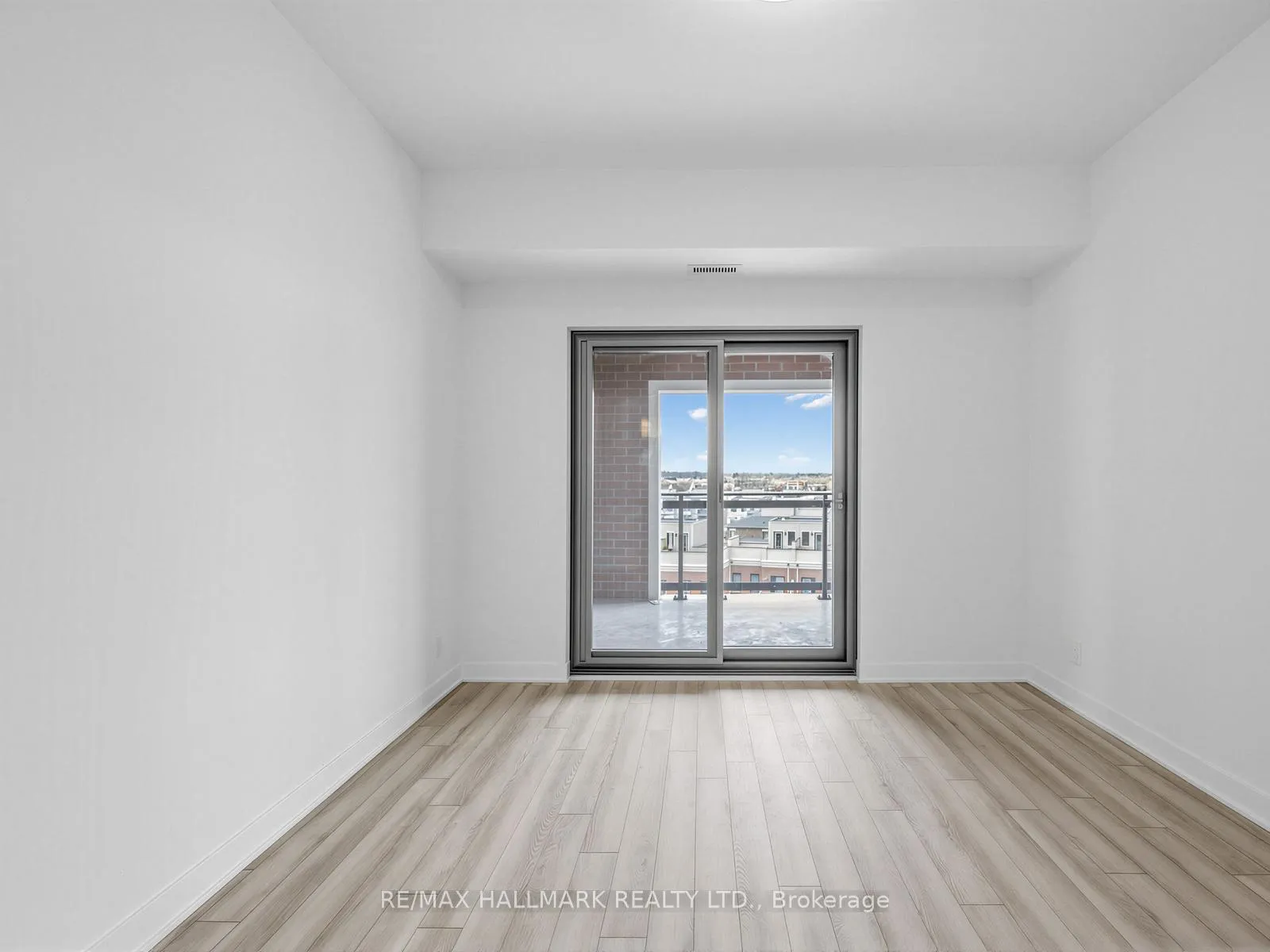Photo 22 of Unit 616, 51 Clarington Avenue, Clarington, Bowmanville — HOMEH