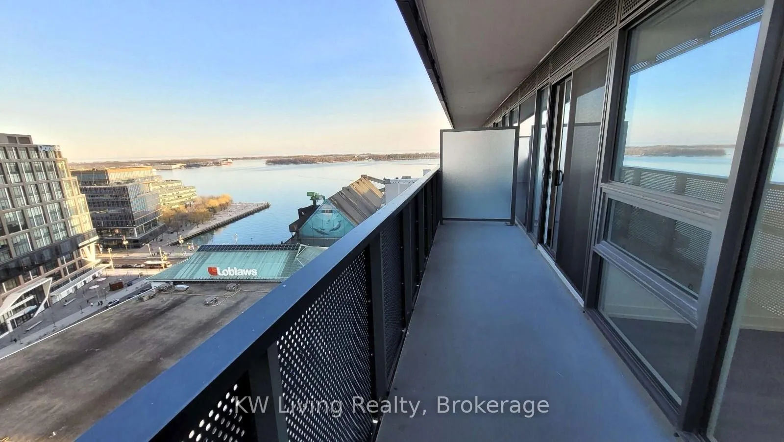 Photo 10 of Unit 1905, 138 Downes Street, Toronto, Waterfront Communities — HOMEH