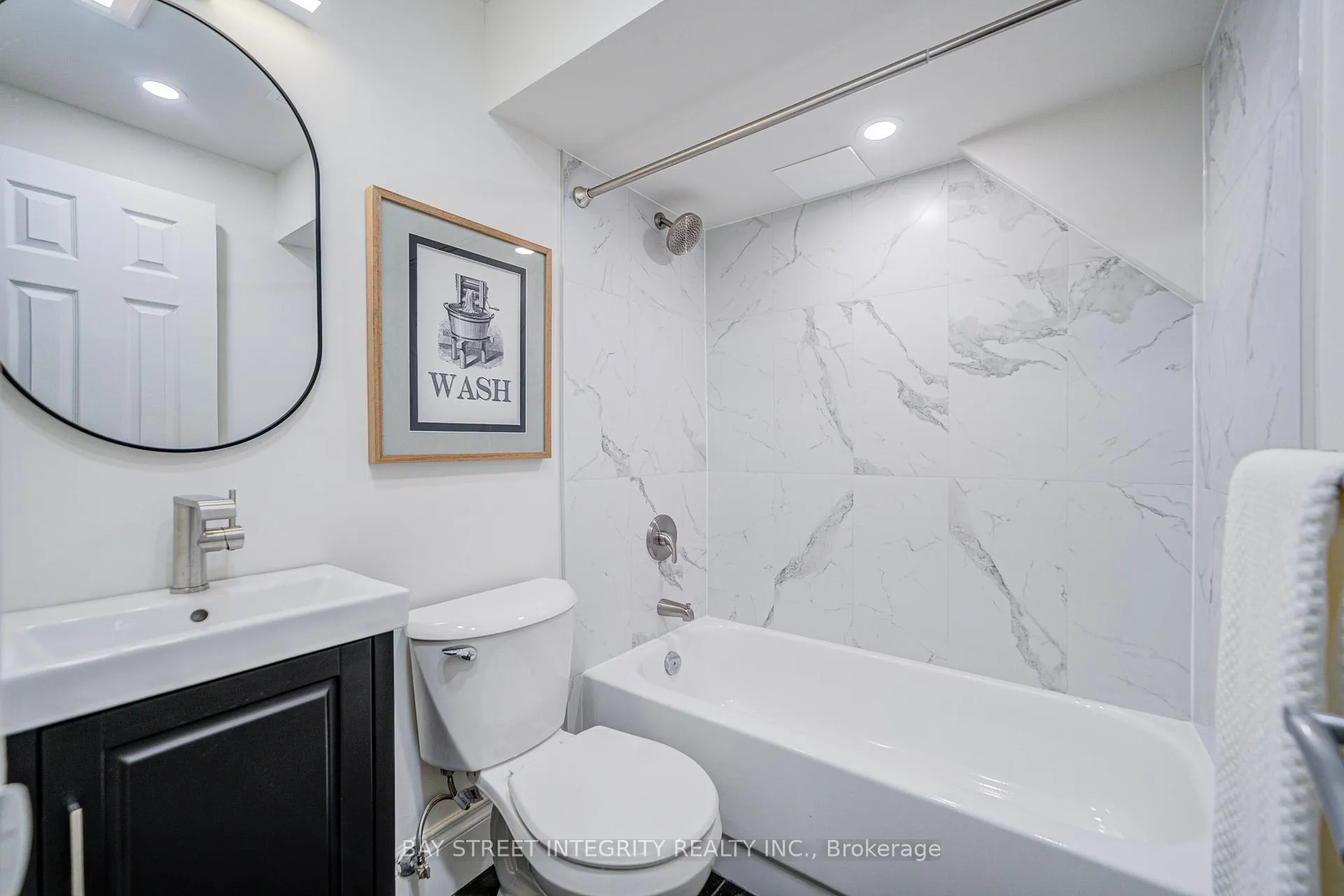Photo 24 of 17 Frankdale Avenue, Toronto, Danforth Village-East York — HOMEH