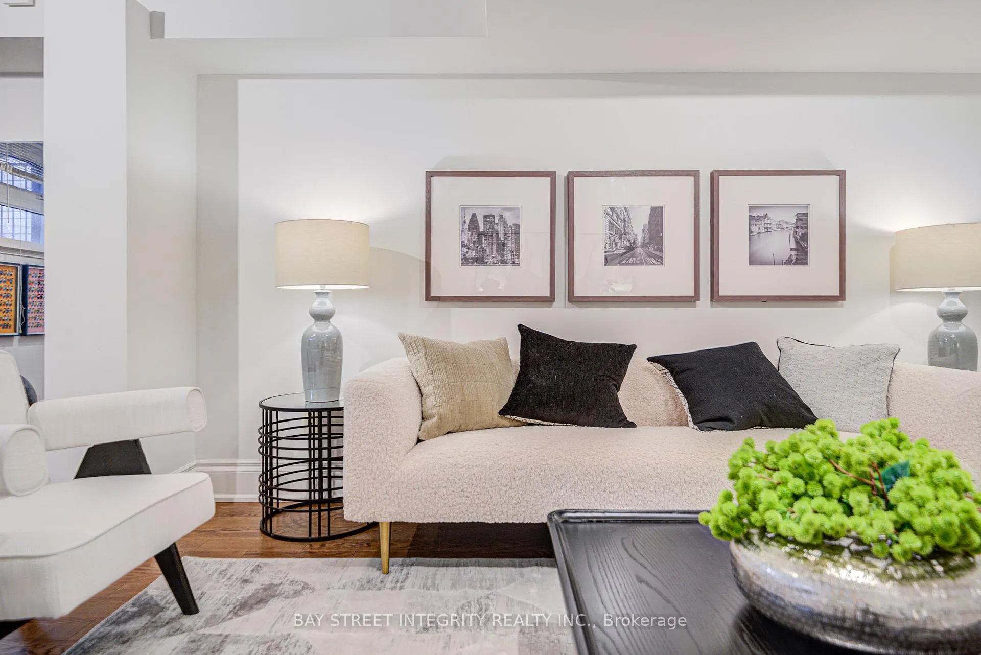 Photo 26 of 17 Frankdale Avenue, Toronto, Danforth Village-East York — HOMEH