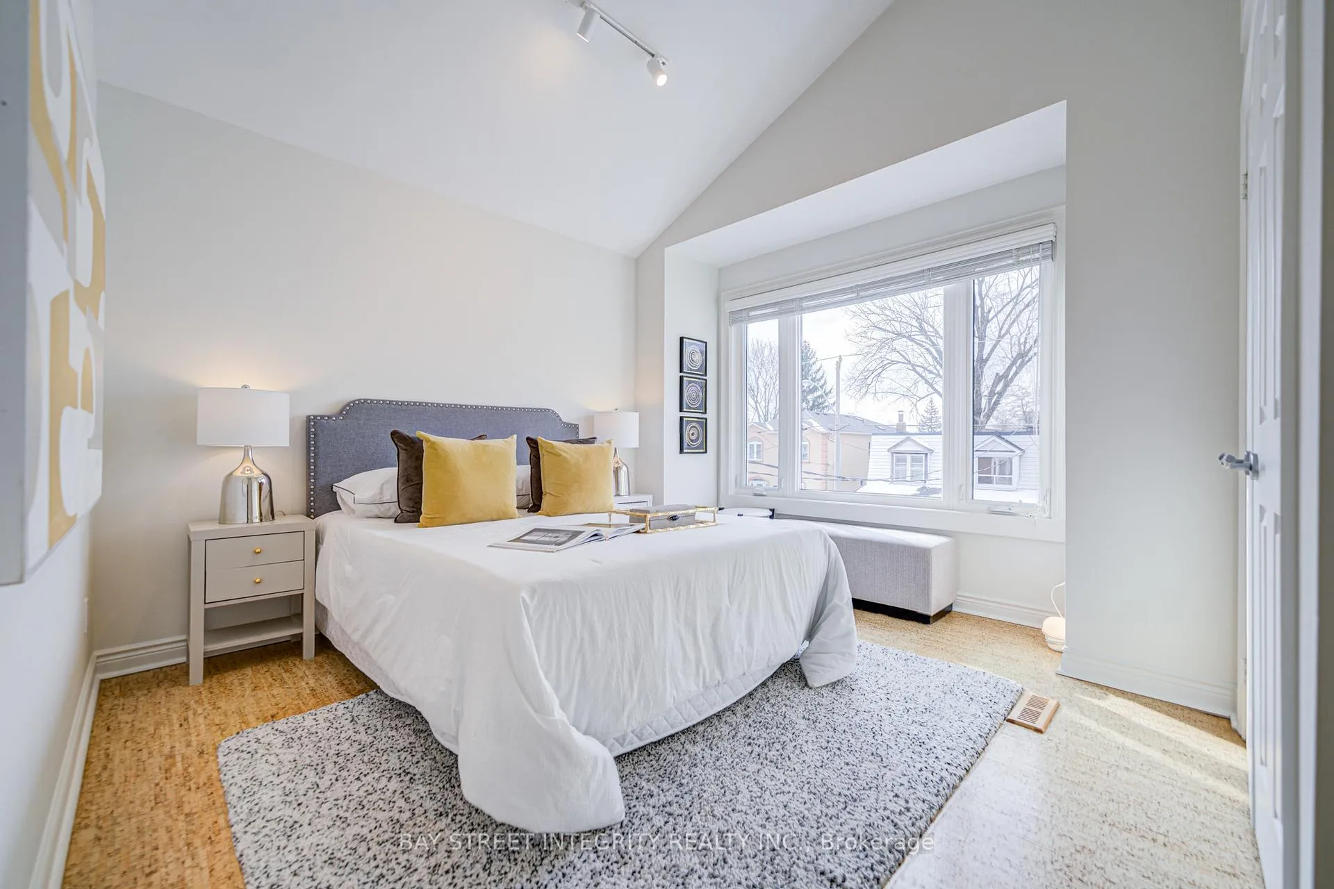 Photo 29 of 17 Frankdale Avenue, Toronto, Danforth Village-East York — HOMEH