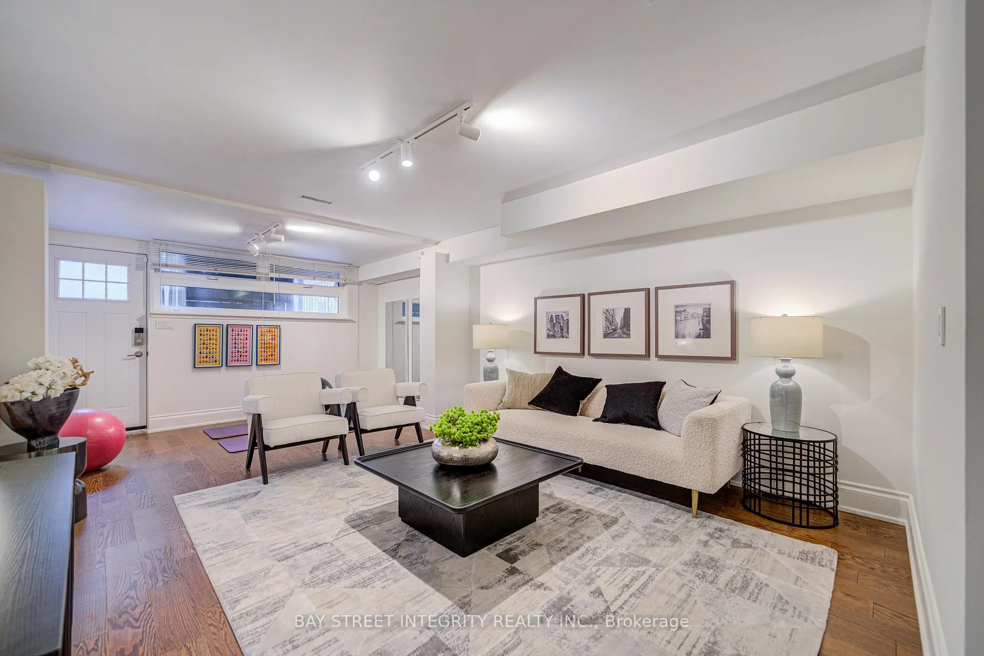Photo 35 of 17 Frankdale Avenue, Toronto, Danforth Village-East York — HOMEH