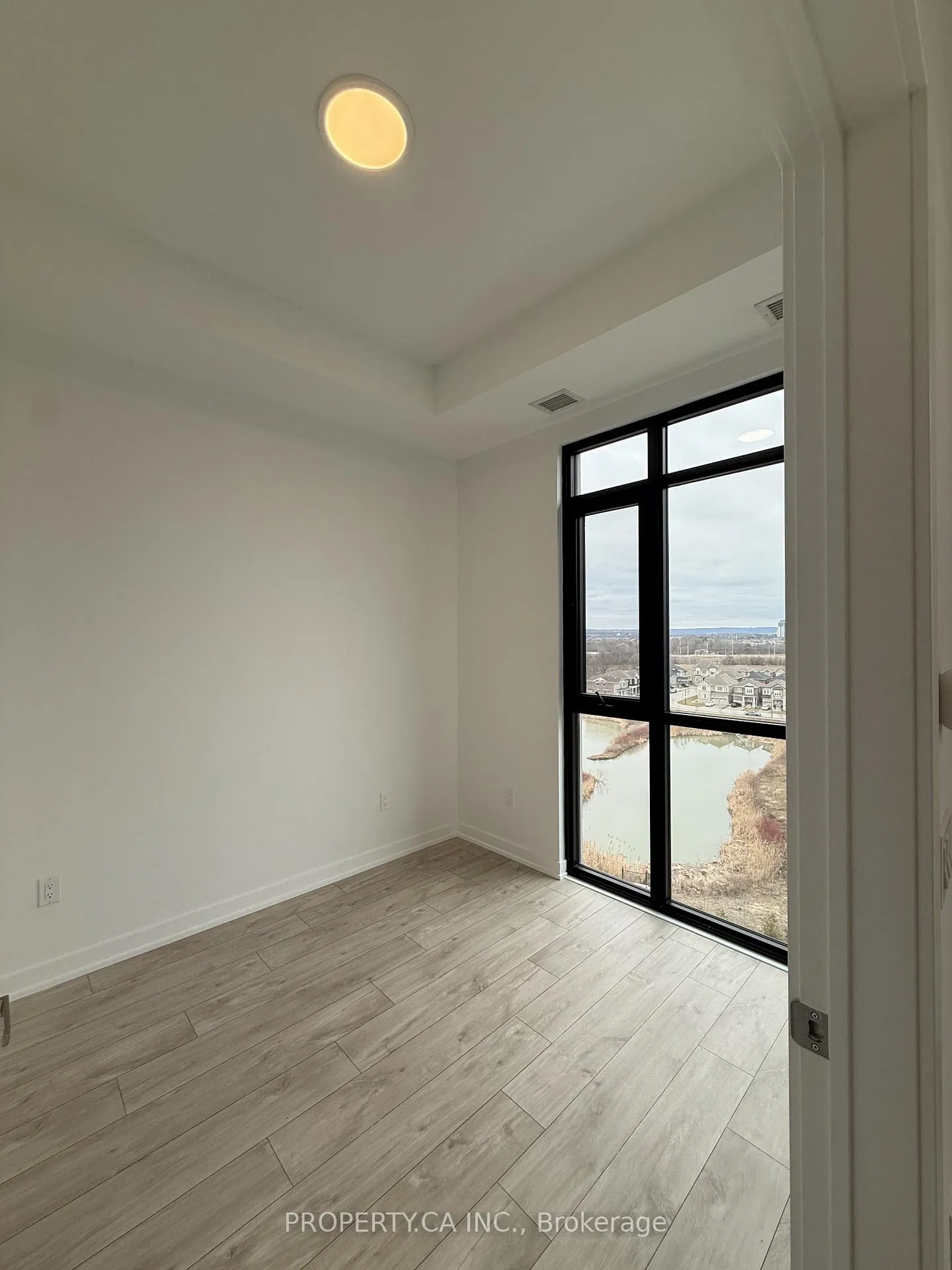Photo 6 of Unit 817, 720 Whitlock Avenue, Milton, Cobban — HOMEH
