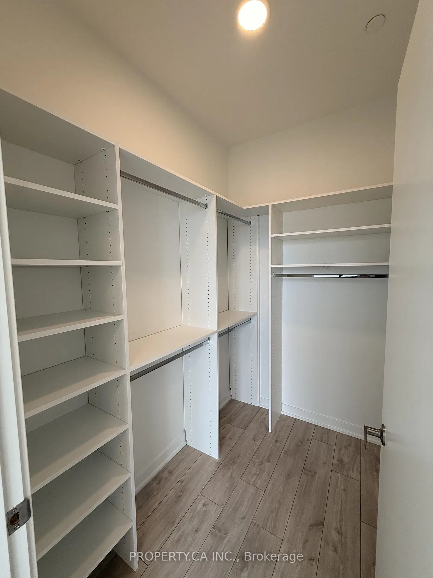 Photo 9 of Unit 817, 720 Whitlock Avenue, Milton, Cobban — HOMEH