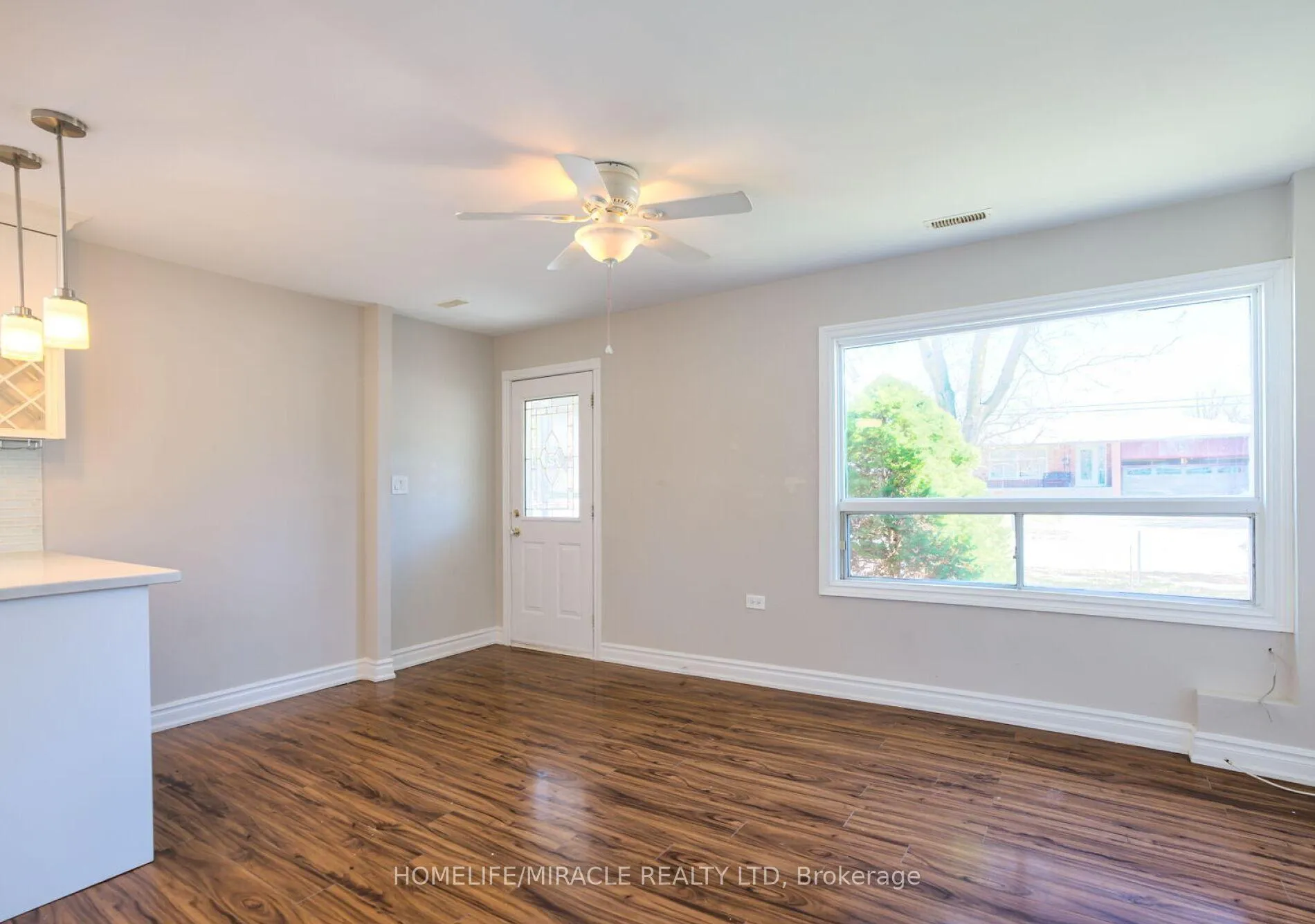 Photo 6 of 72 Frederick Street, Brampton, Downtown Brampton — HOMEH