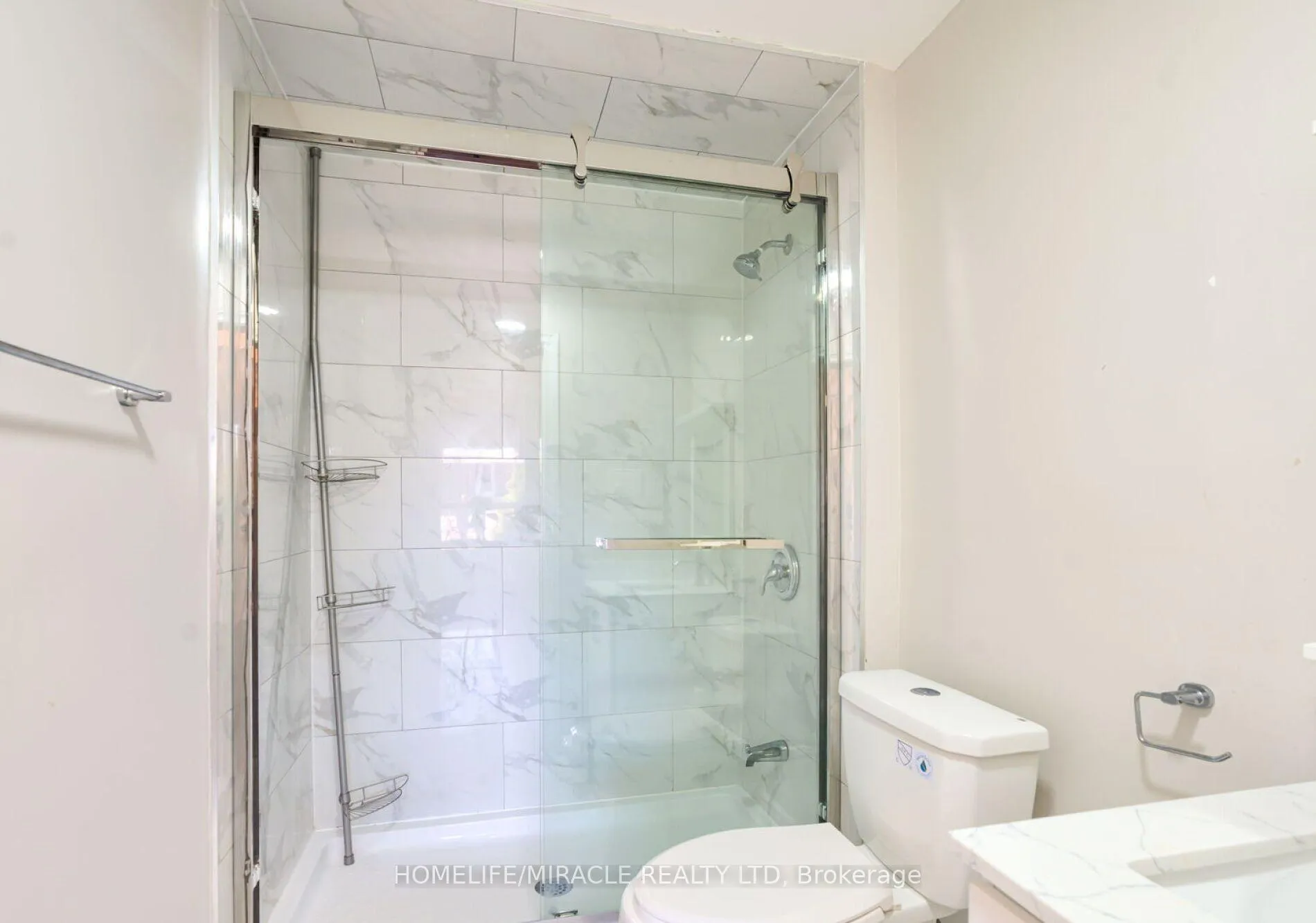 Photo 16 of 72 Frederick Street, Brampton, Downtown Brampton — HOMEH