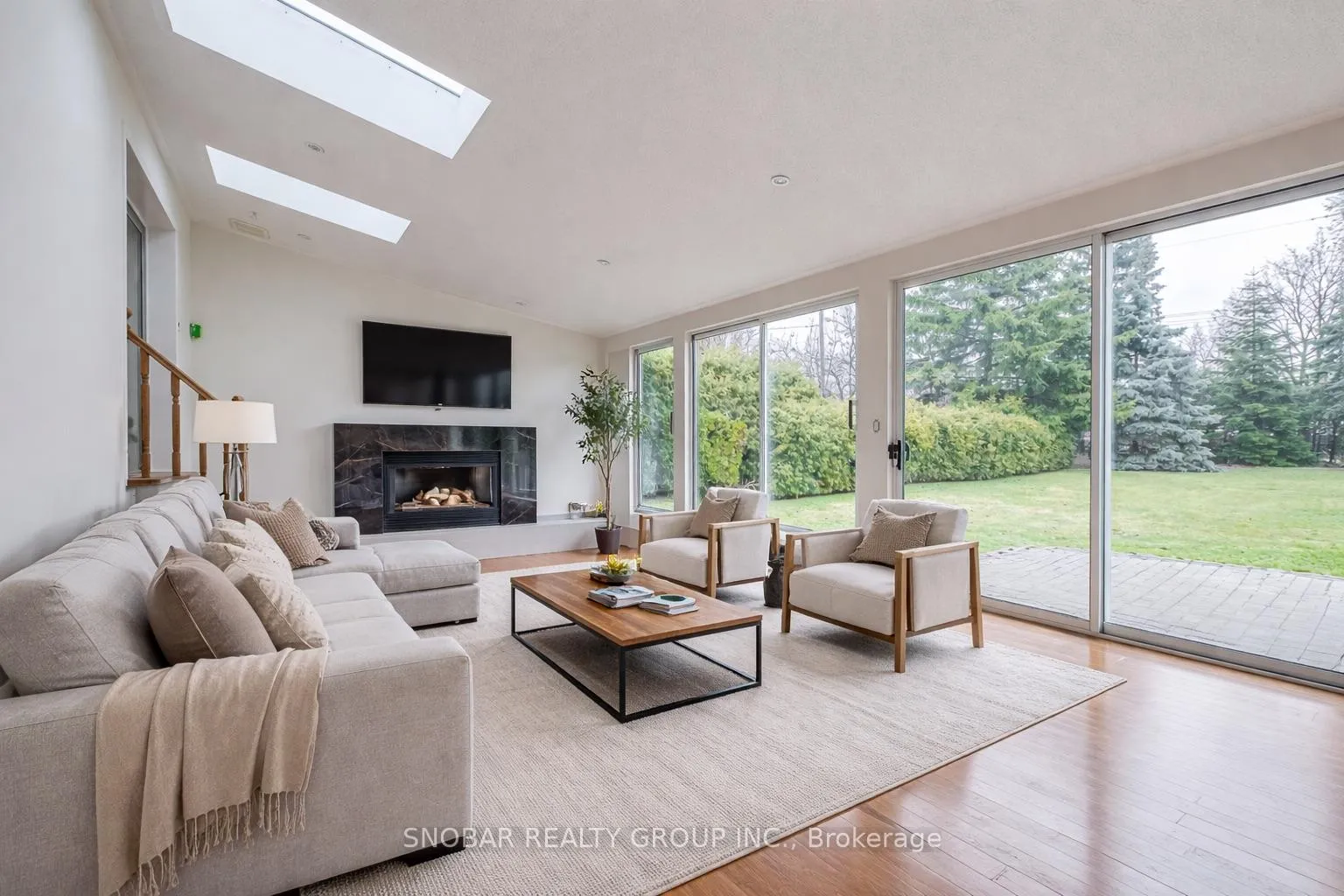 Photo 9 of 47 Bucksburn Road, Etobicoke, West Humber-Clairville — HOMEH