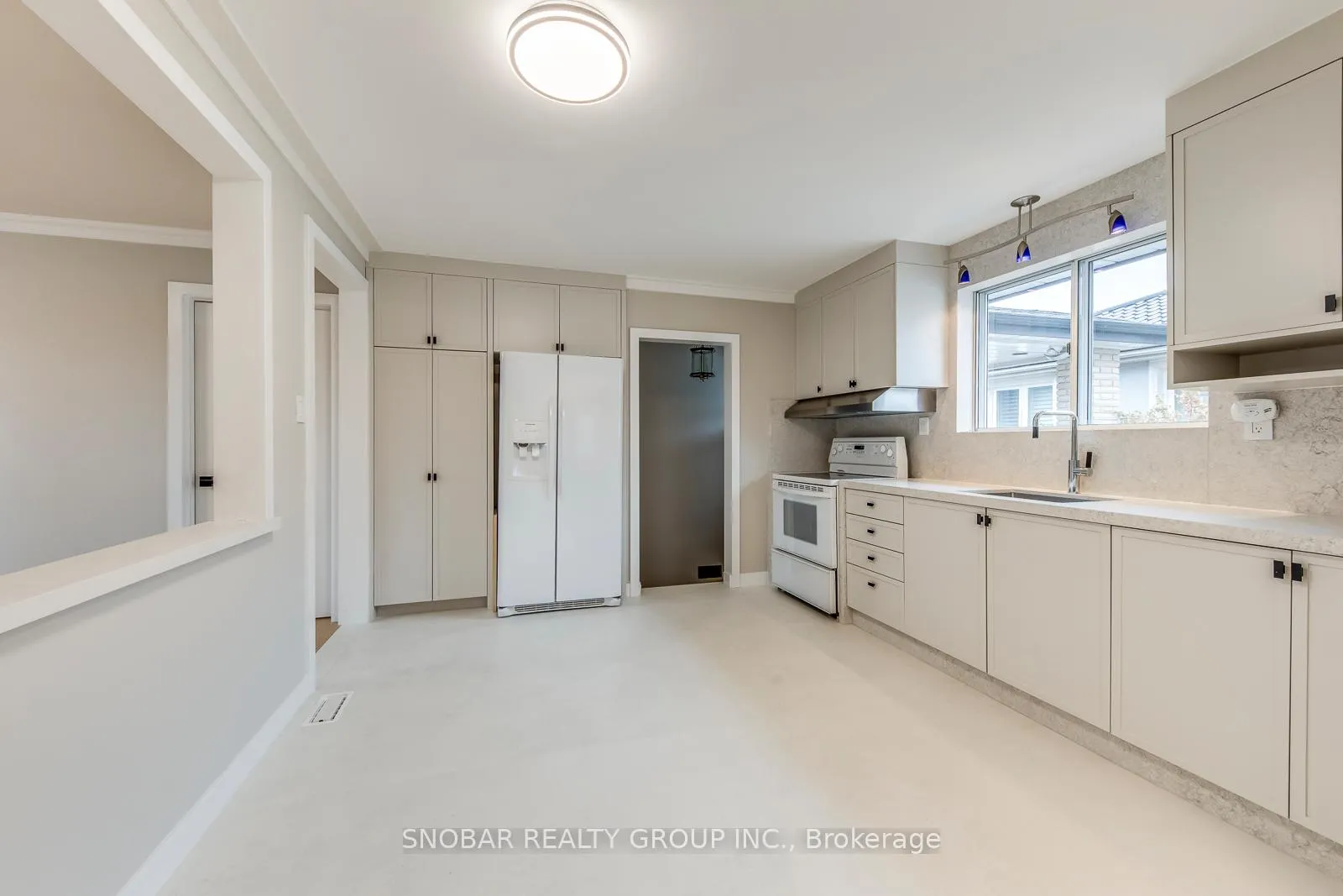 Photo 10 of 47 Bucksburn Road, Etobicoke, West Humber-Clairville — HOMEH