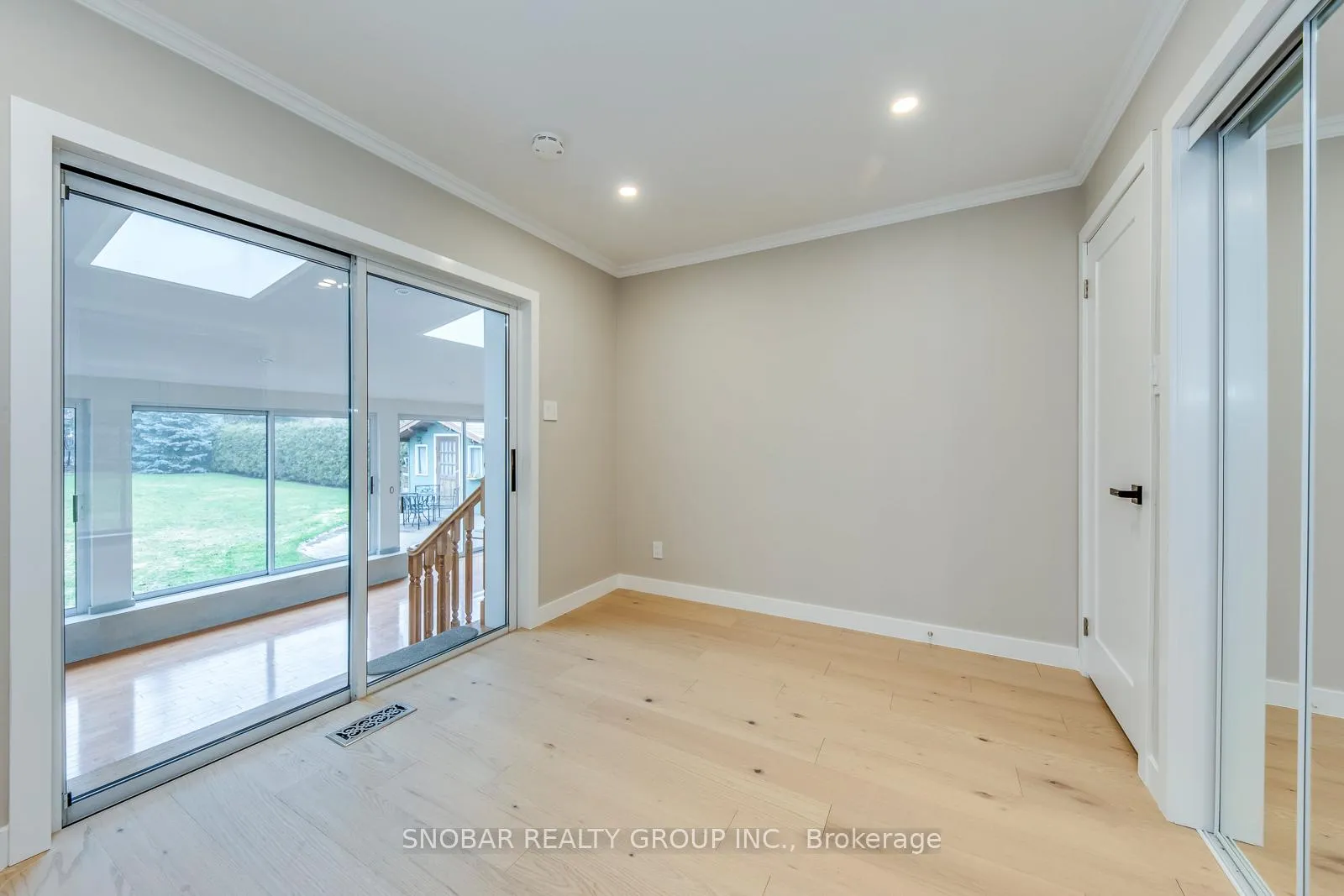 Photo 19 of 47 Bucksburn Road, Etobicoke, West Humber-Clairville — HOMEH