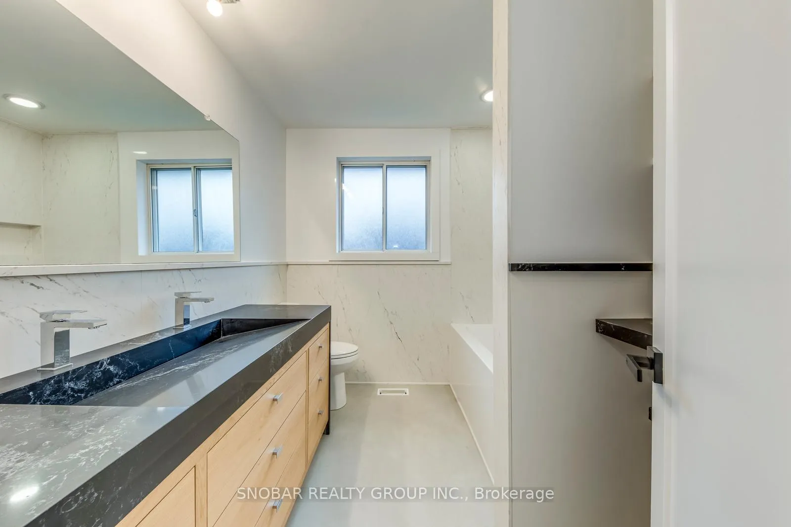 Photo 20 of 47 Bucksburn Road, Etobicoke, West Humber-Clairville — HOMEH