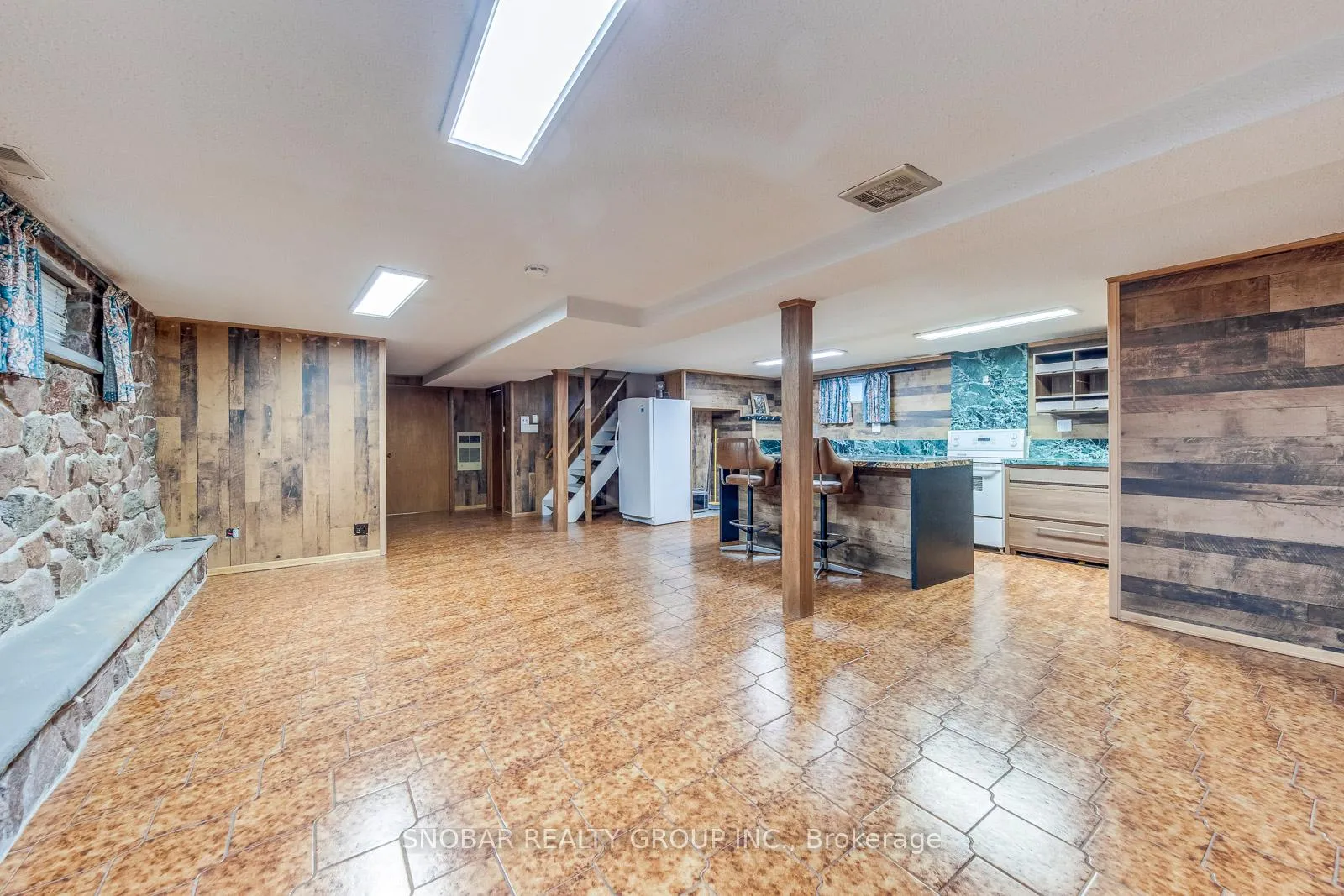 Photo 26 of 47 Bucksburn Road, Etobicoke, West Humber-Clairville — HOMEH