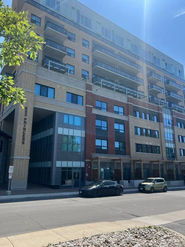 Photo 2 of Unit 722, 652 Princess Street, Kingston, Central City East — HOMEH