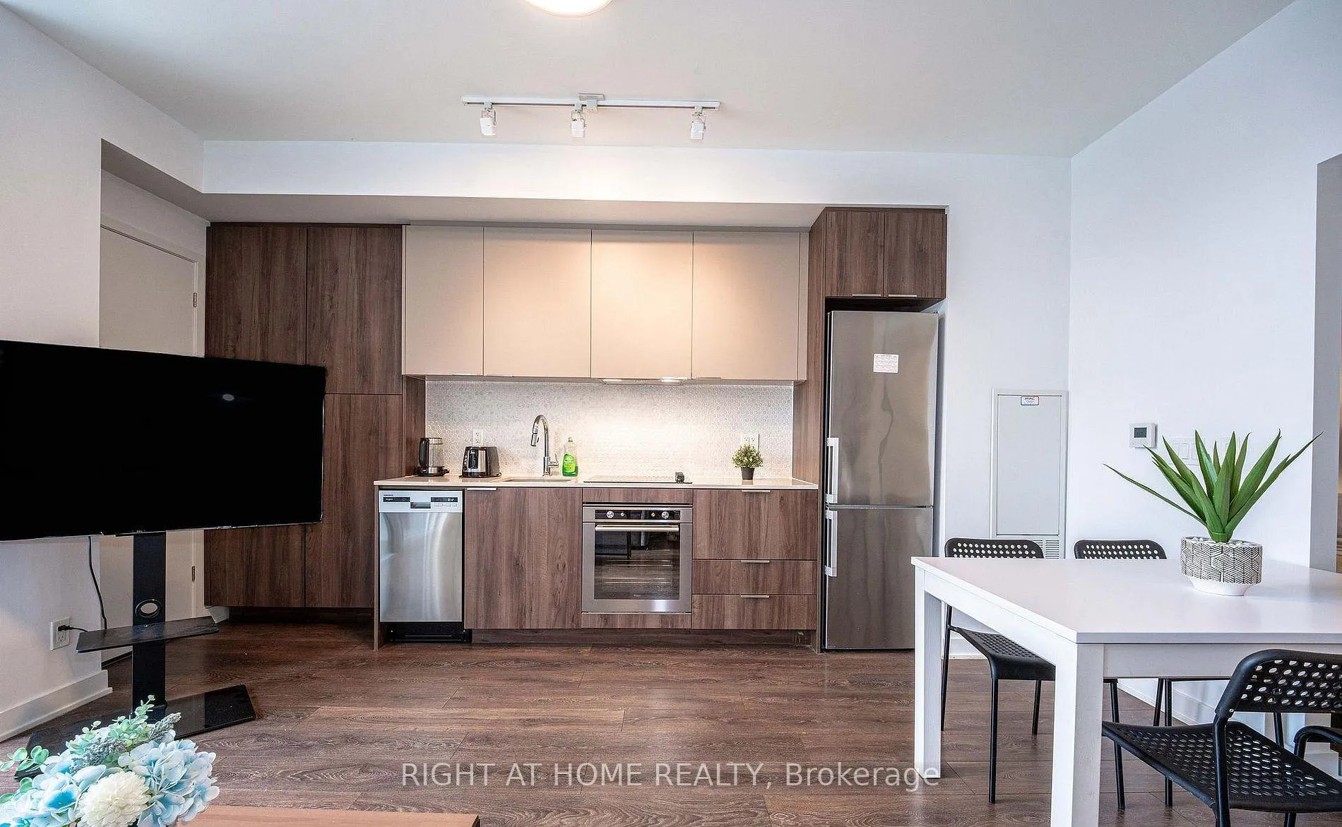 Photo 14 of Unit 310, 2 sonic Way, Toronto, Flemingdon Park — HOMEH