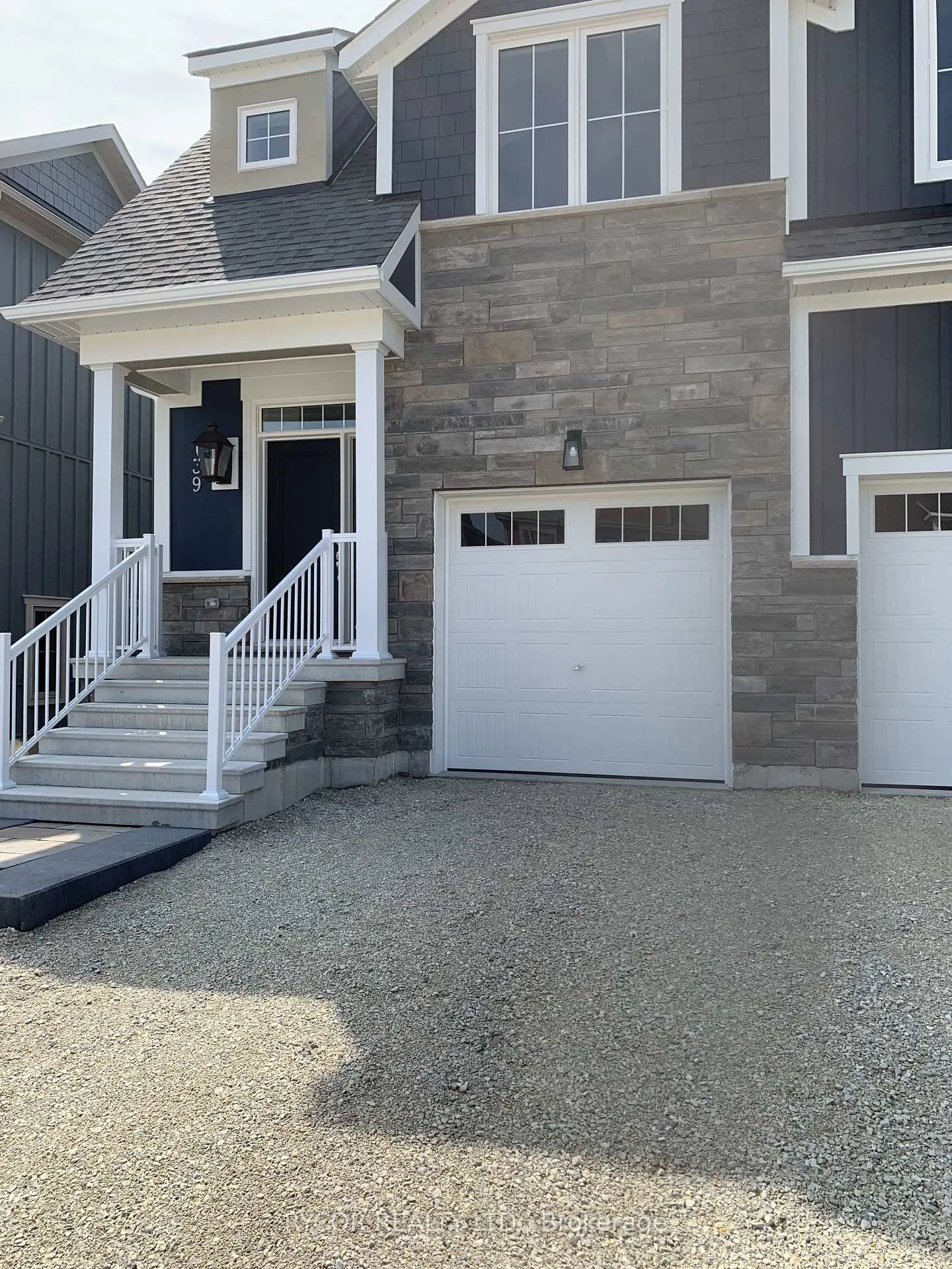 Photo 4 of 148 Sycamore Street, Blue Mountains — HOMEH