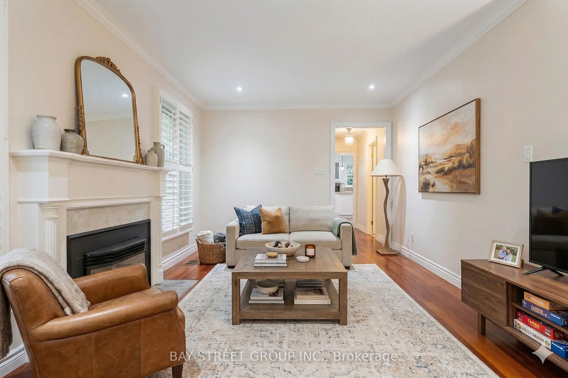 Photo 10 of 2374 Bennington Gate, Oakville, Ford — HOMEH