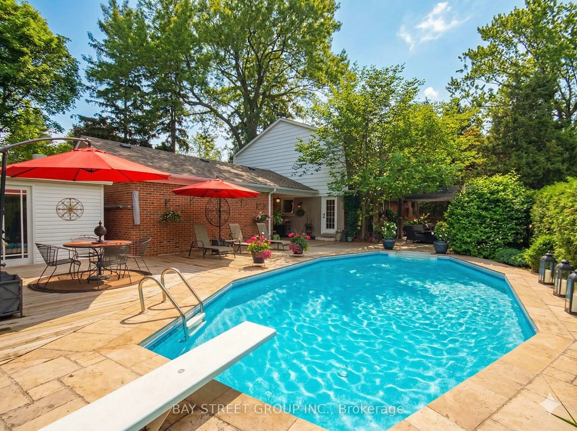 Photo 15 of 2374 Bennington Gate, Oakville, Ford — HOMEH