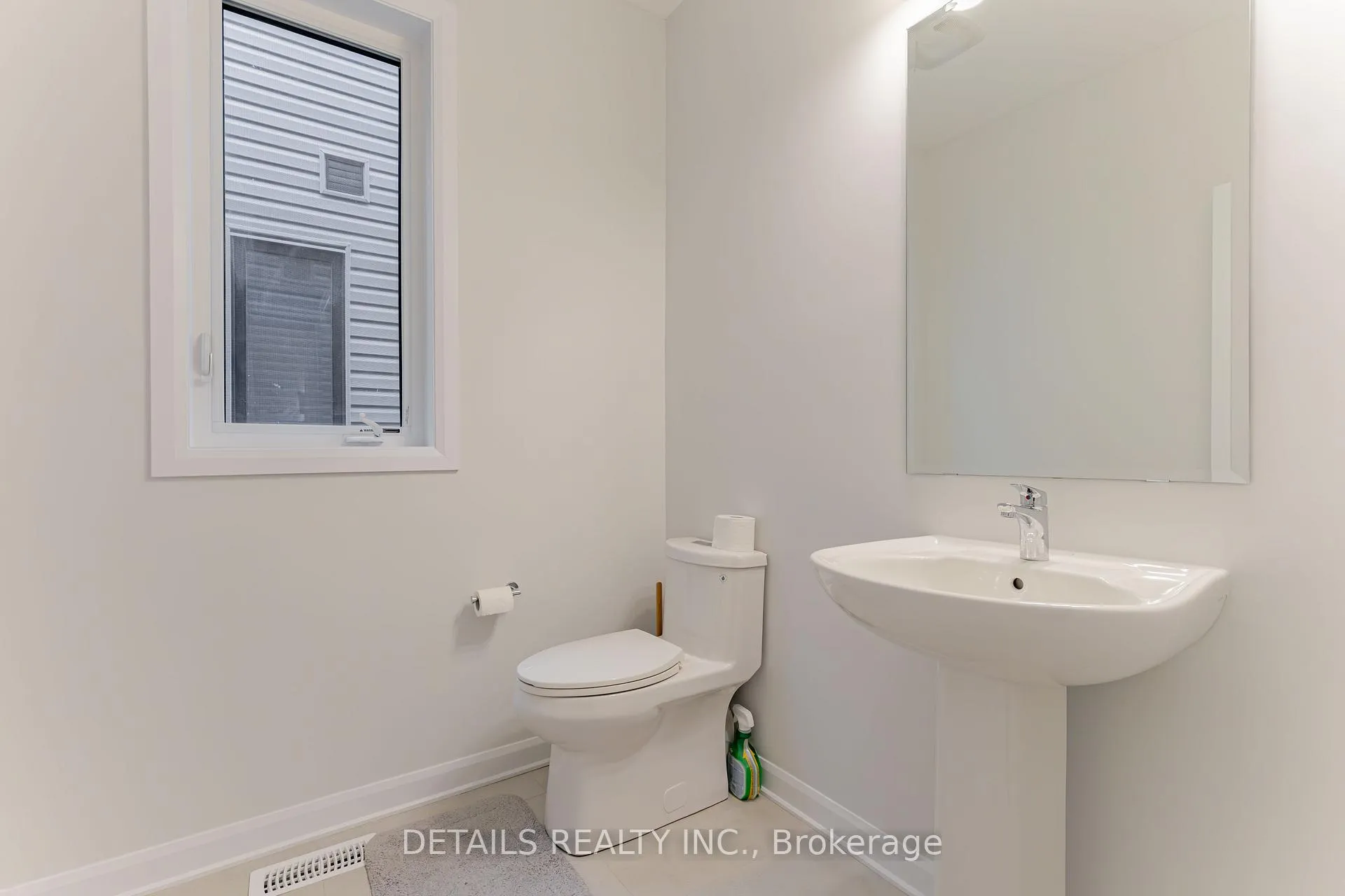 Photo 6 of 583 Anchor Circle, Ottawa, Mahogany Community — HOMEH