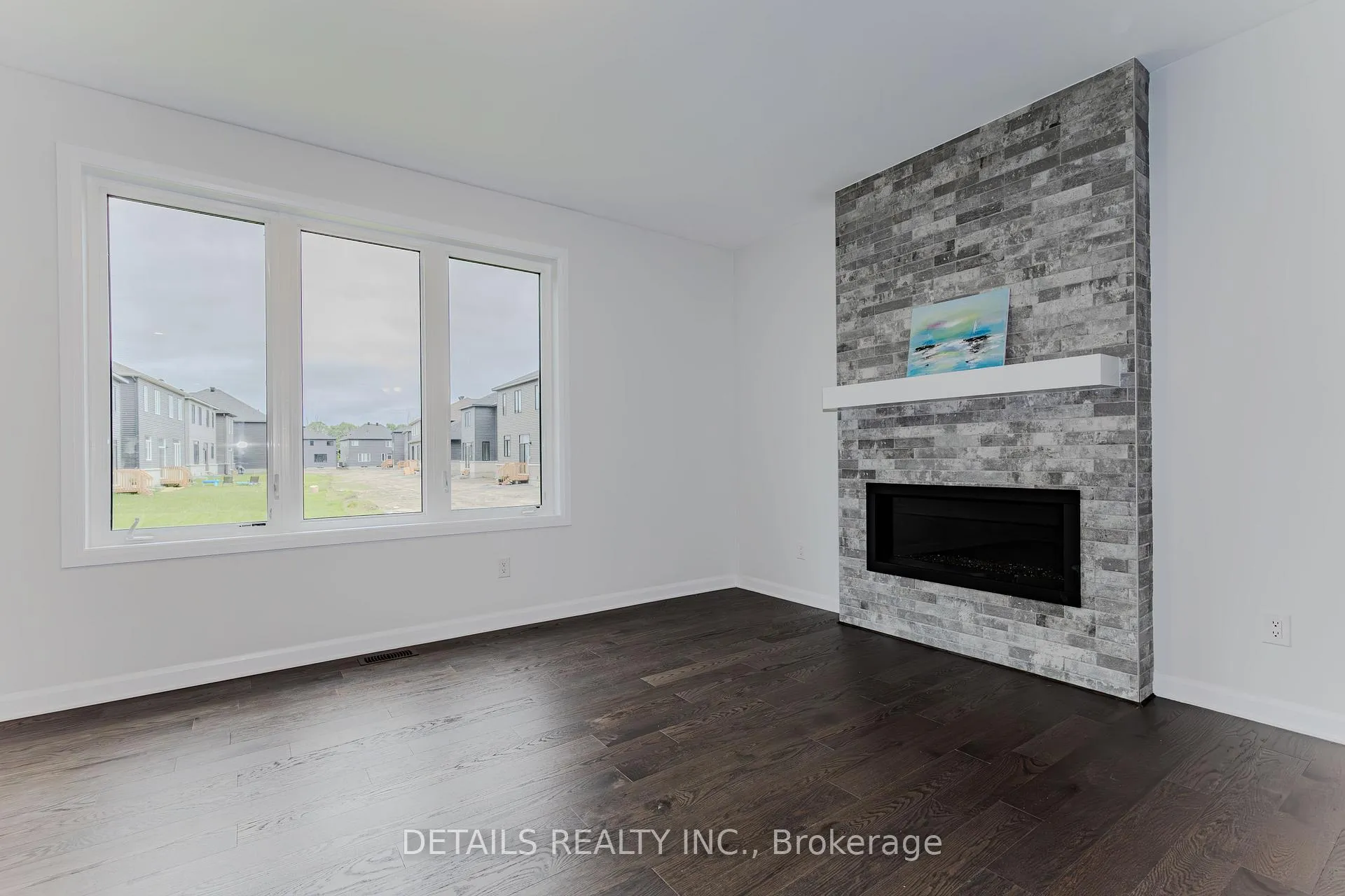 Photo 11 of 583 Anchor Circle, Ottawa, Mahogany Community — HOMEH