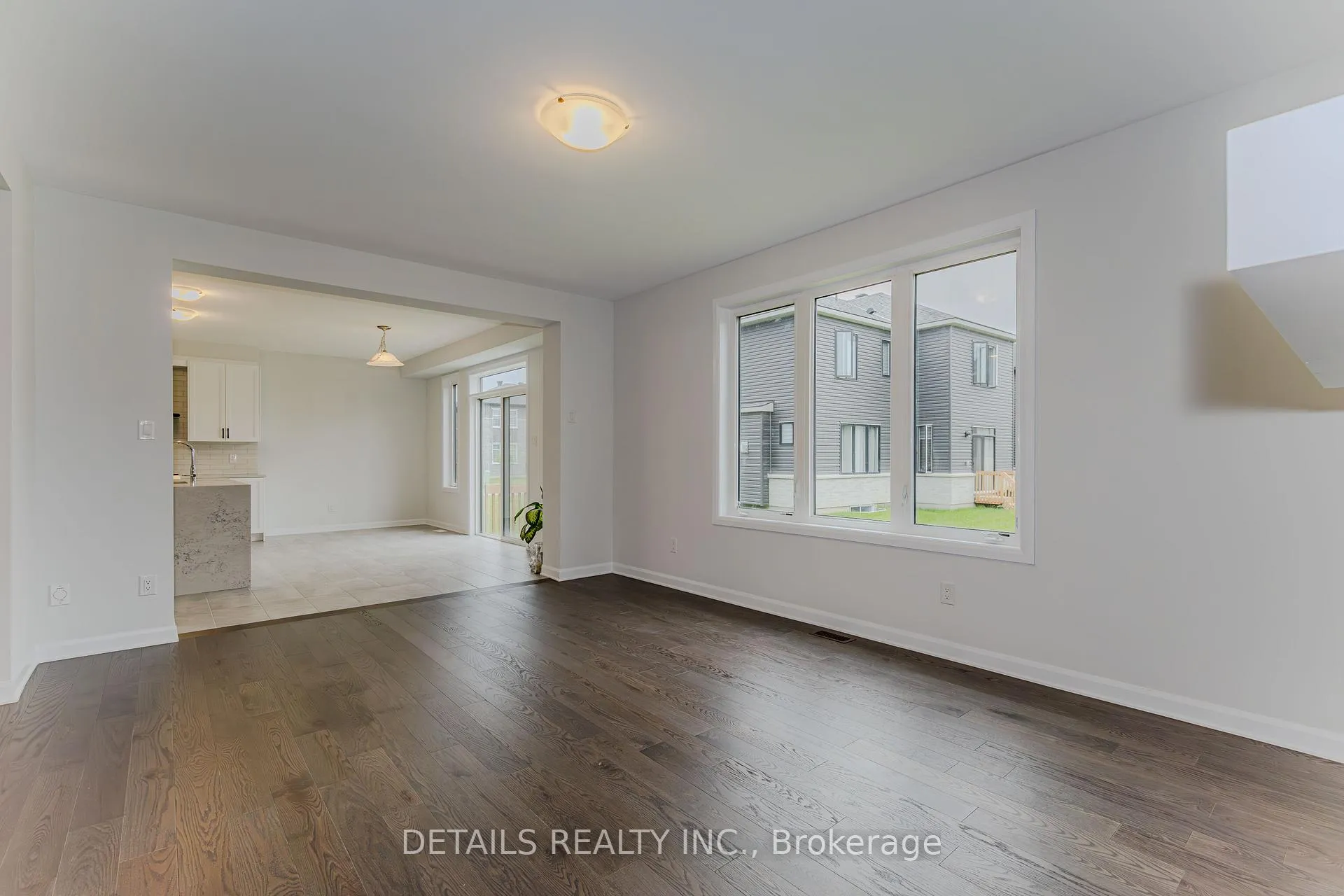 Photo 12 of 583 Anchor Circle, Ottawa, Mahogany Community — HOMEH