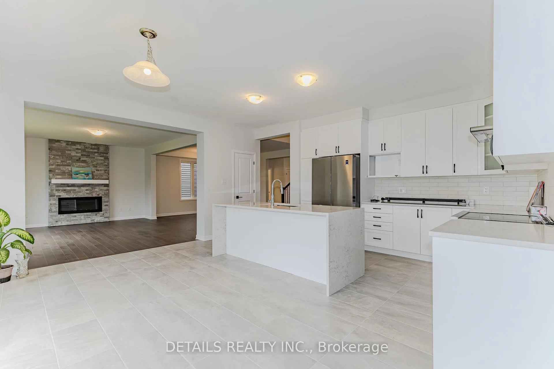 Photo 17 of 583 Anchor Circle, Ottawa, Mahogany Community — HOMEH