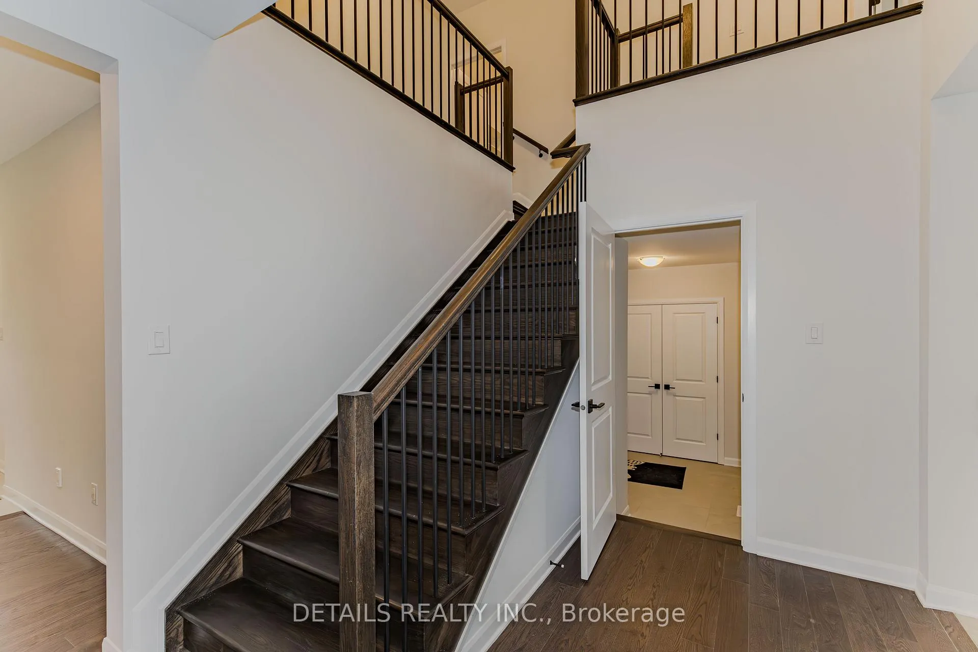 Photo 24 of 583 Anchor Circle, Ottawa, Mahogany Community — HOMEH
