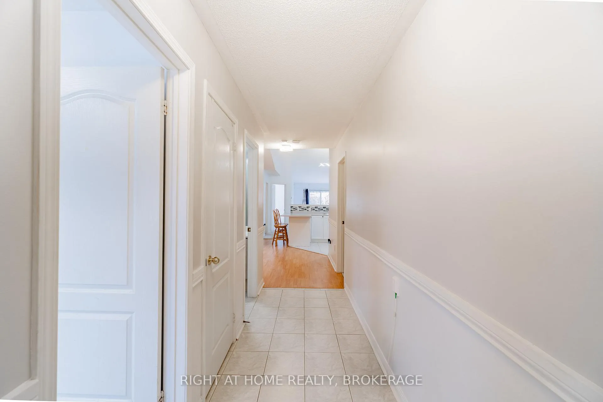 Photo 3 of 33 Atwood Avenue, Halton Hills, Georgetown — HOMEH