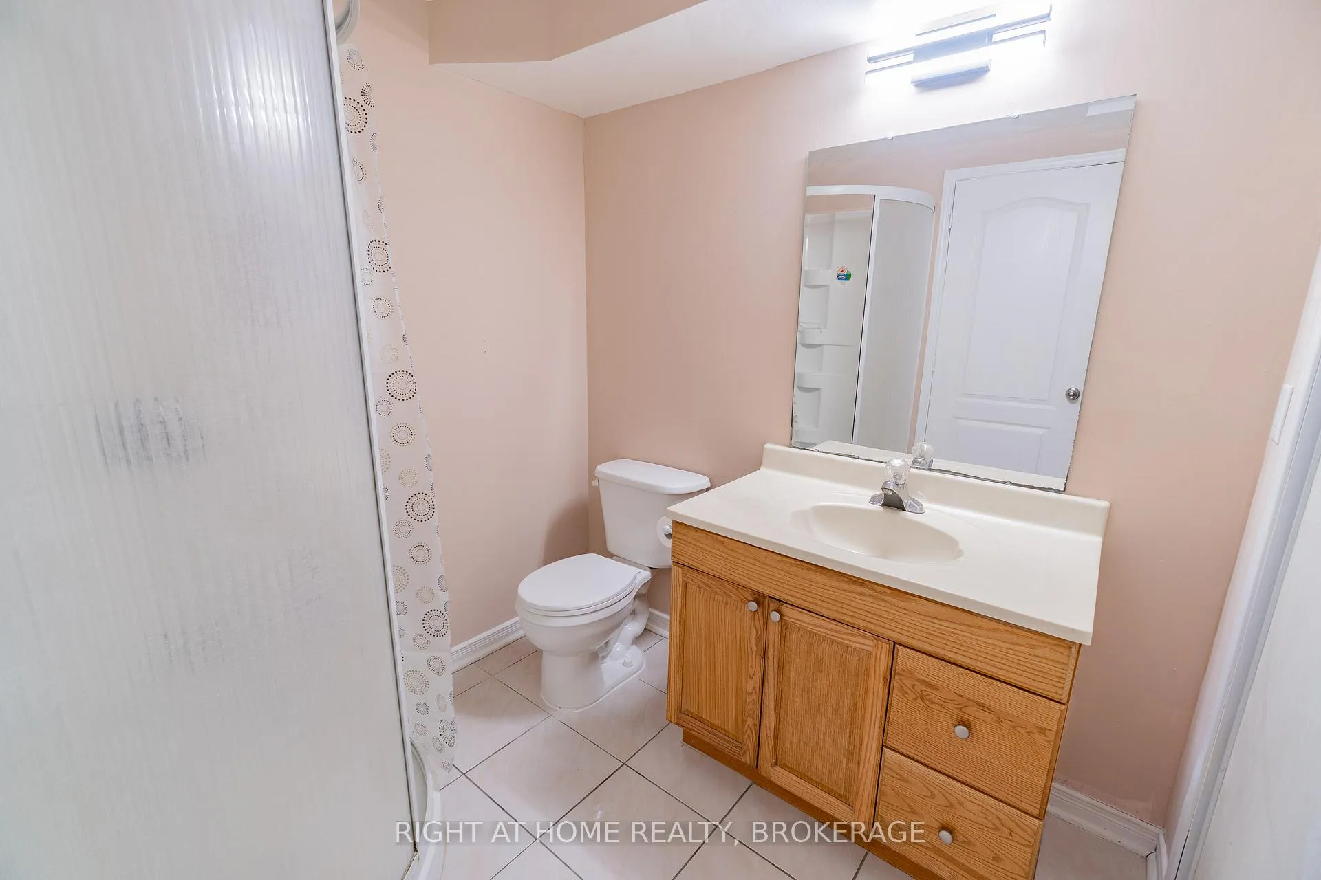 Photo 27 of 33 Atwood Avenue, Halton Hills, Georgetown — HOMEH