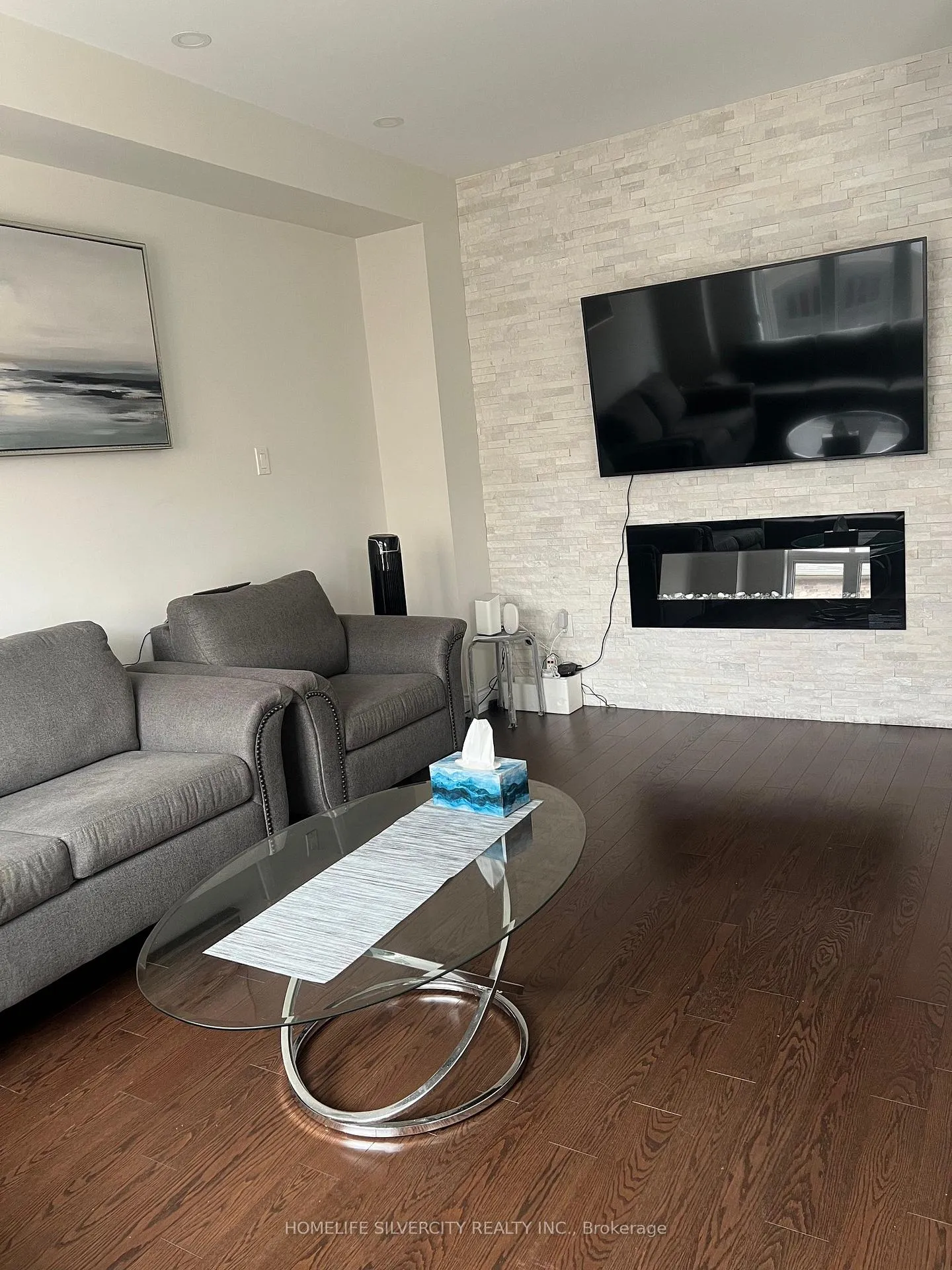 Photo 4 of 88 Roulette Crescent, Brampton, Northwest Brampton — HOMEH