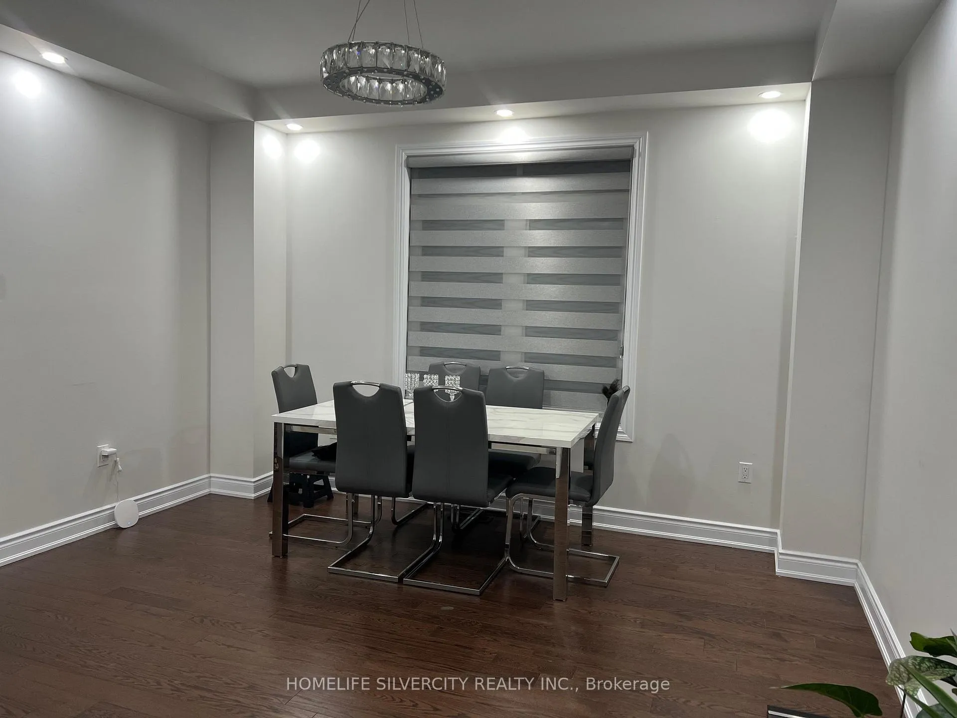Photo 7 of 88 Roulette Crescent, Brampton, Northwest Brampton — HOMEH
