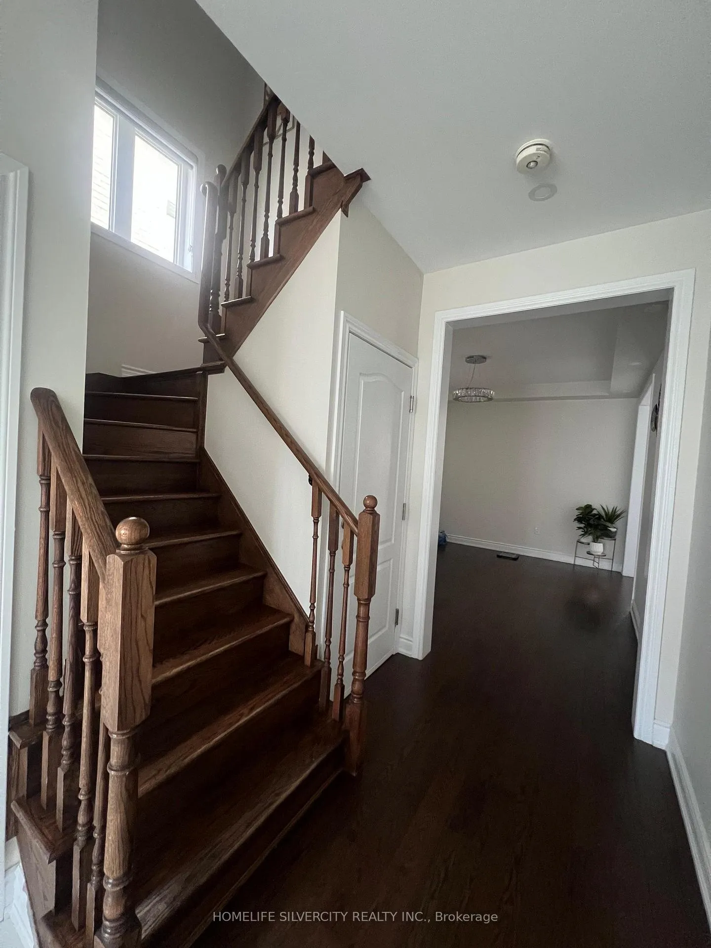 Photo 9 of 88 Roulette Crescent, Brampton, Northwest Brampton — HOMEH