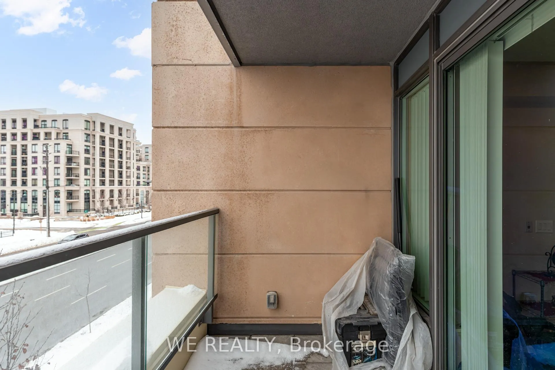 Photo 6 of Unit 316, 28 Uptown Drive, Markham, Unionville — HOMEH