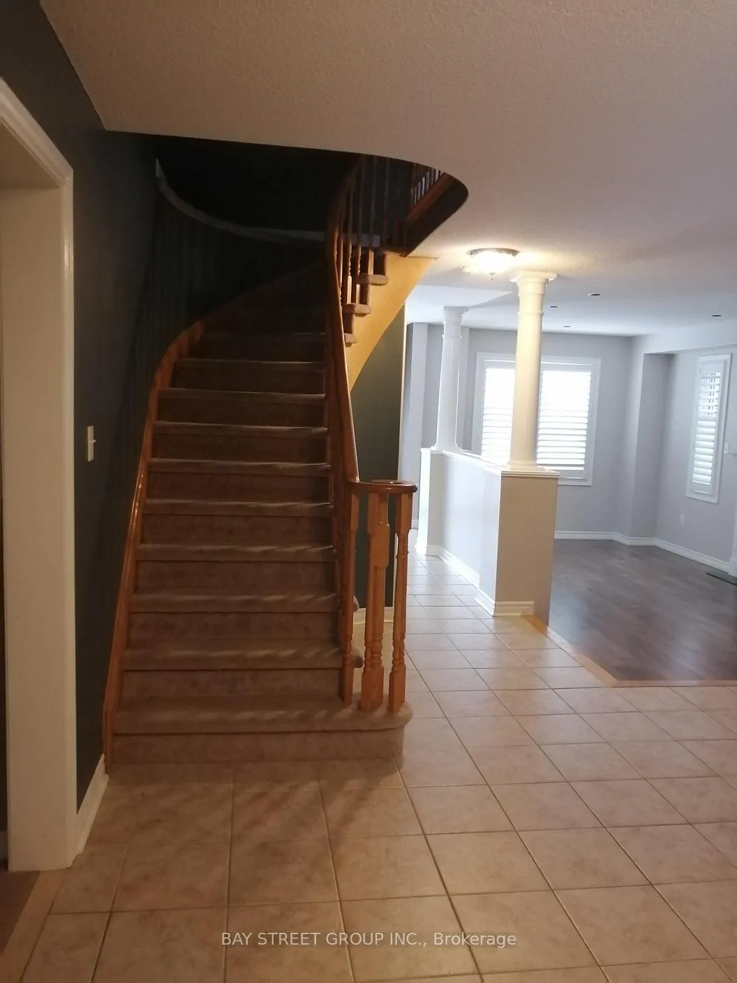 Photo 7 of 311 Stanley Street, Barrie, East Bayfield — HOMEH