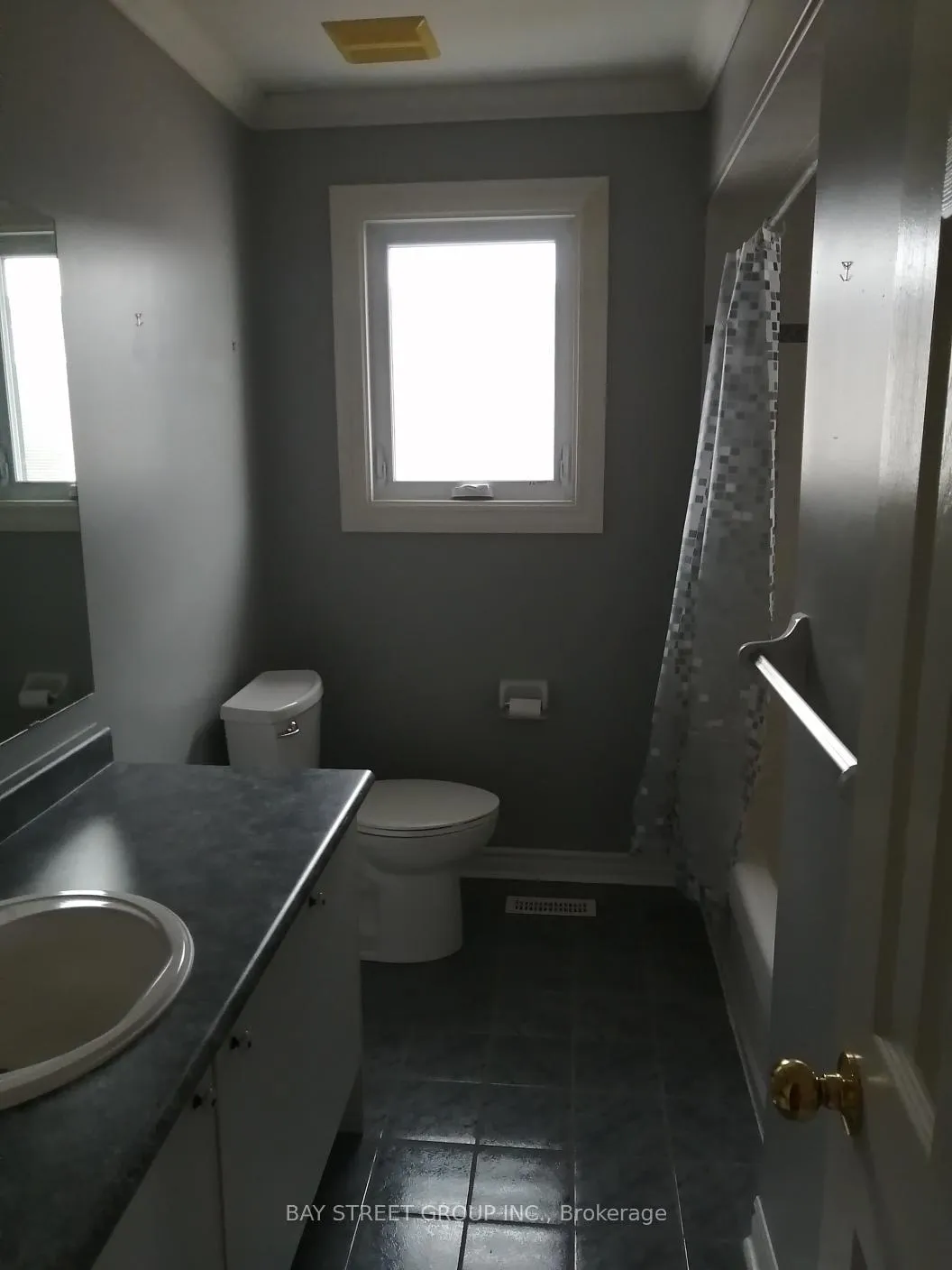 Photo 16 of 311 Stanley Street, Barrie, East Bayfield — HOMEH