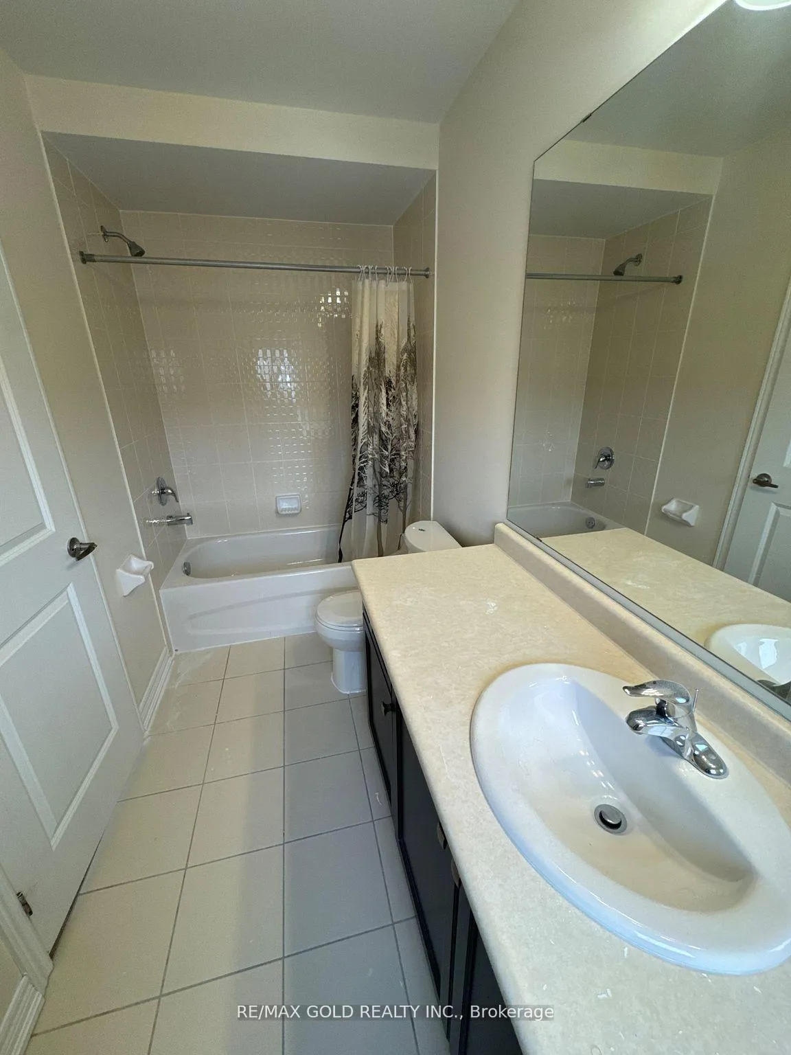 Photo 6 of 62 Swanton Road, Brampton, Credit Valley — HOMEH