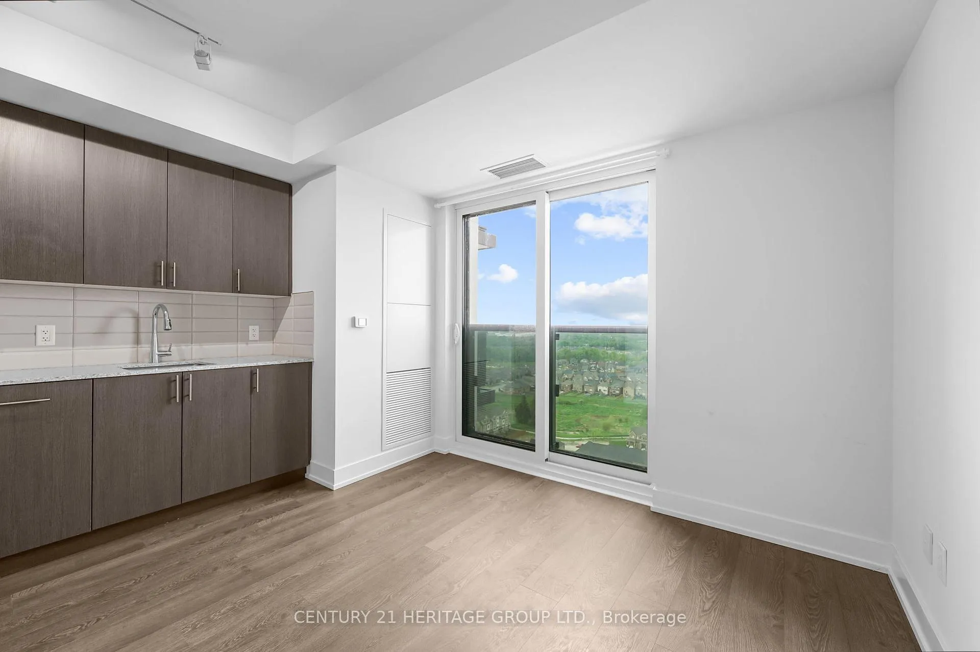Photo 16 of Unit 2203, 2550 Simcoe Street, Oshawa, Windfields — HOMEH