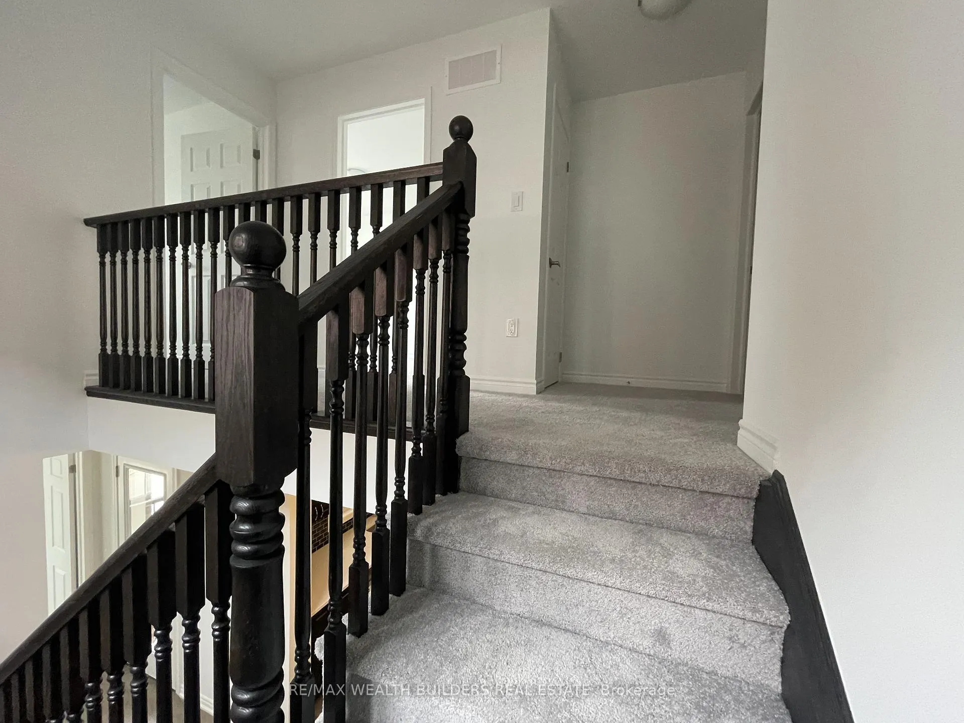 Photo 13 of 1260 Wintergreen Place, Milton, Cobban — HOMEH