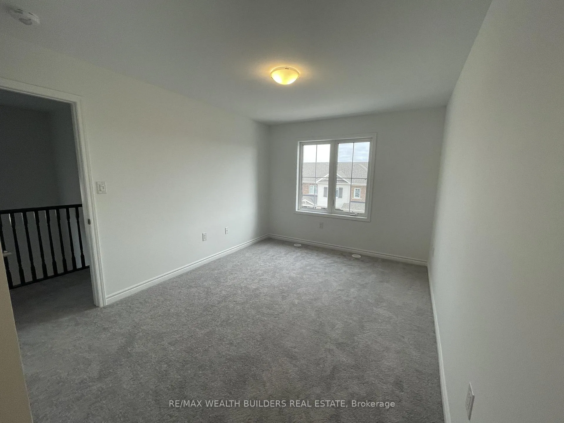 Photo 15 of 1260 Wintergreen Place, Milton, Cobban — HOMEH