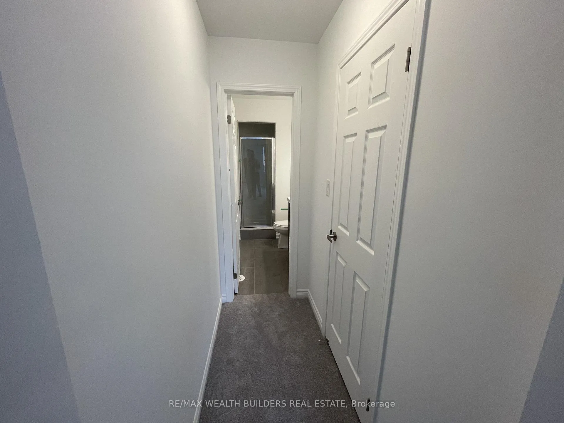 Photo 17 of 1260 Wintergreen Place, Milton, Cobban — HOMEH
