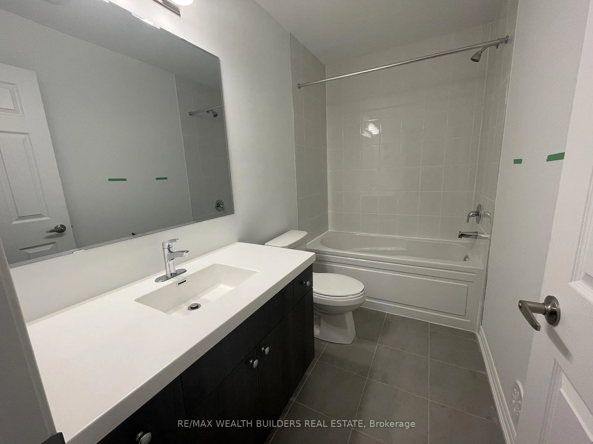 Photo 20 of 1260 Wintergreen Place, Milton, Cobban — HOMEH