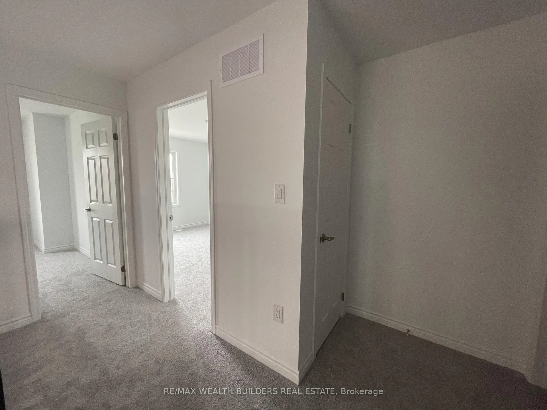 Photo 21 of 1260 Wintergreen Place, Milton, Cobban — HOMEH