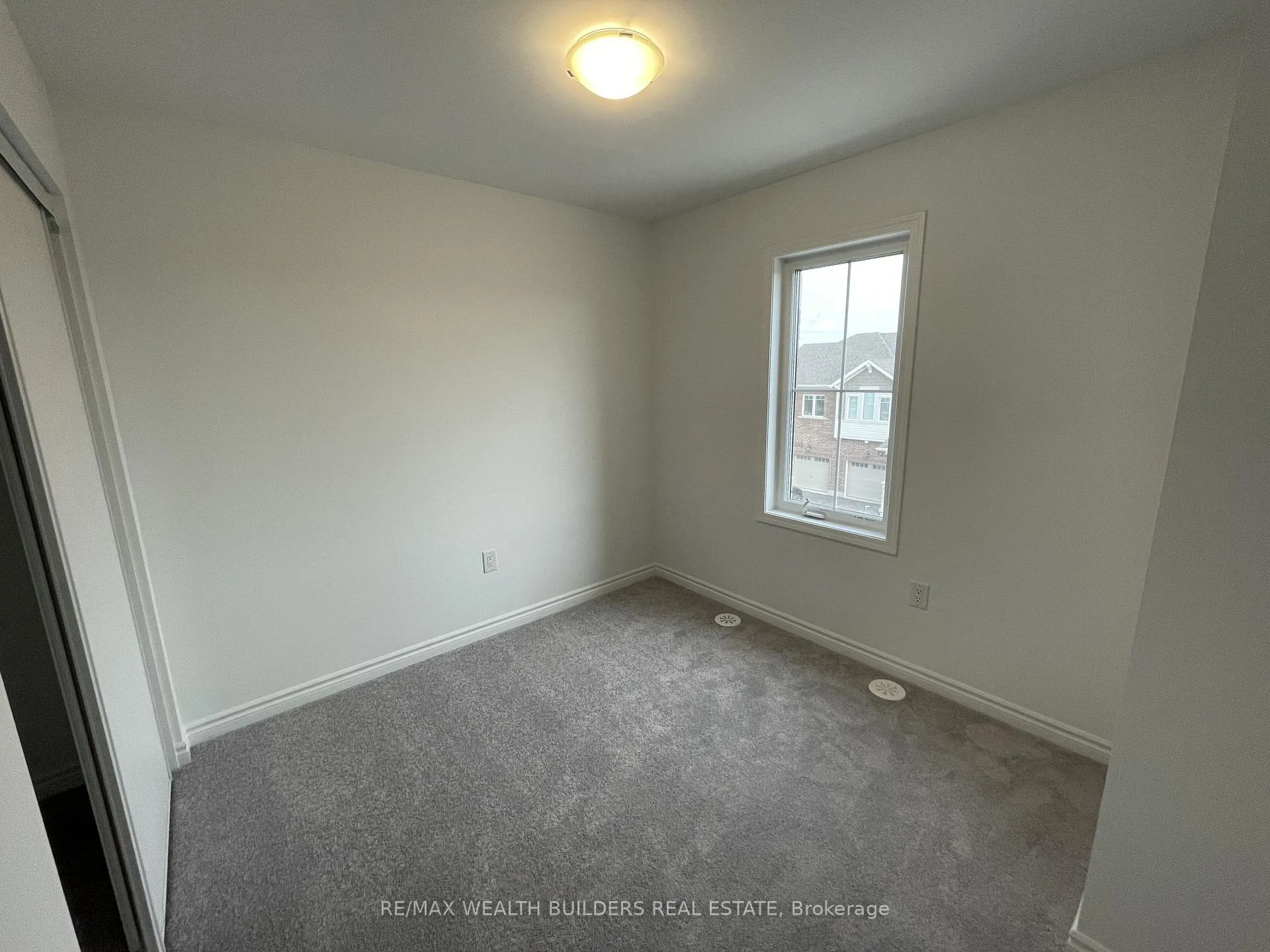 Photo 27 of 1260 Wintergreen Place, Milton, Cobban — HOMEH