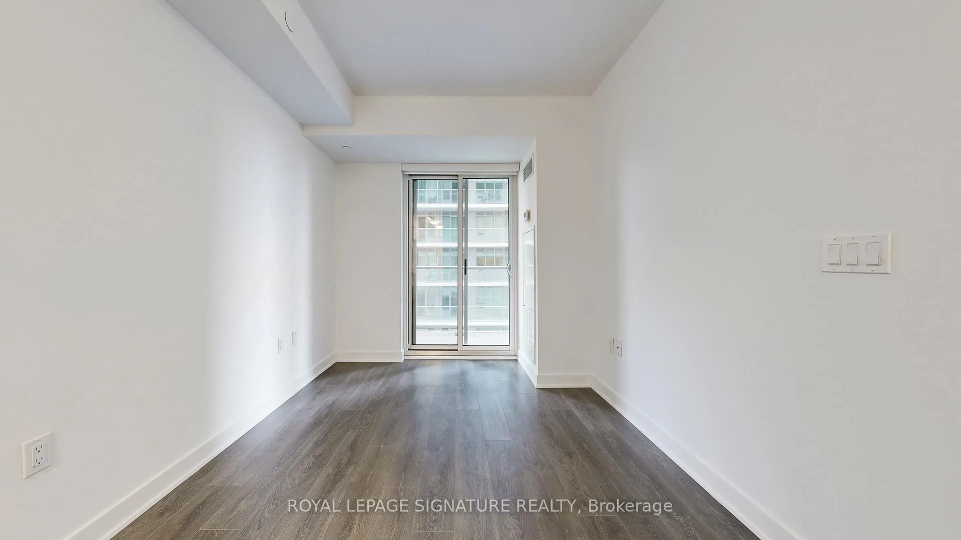 Photo 14 of Unit 2016, 195 Redpath Avenue, Toronto, Mount Pleasant East — HOMEH