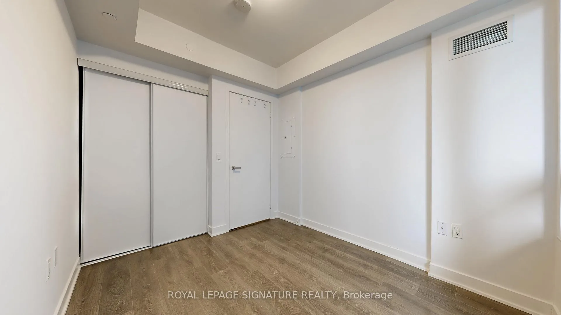 Photo 20 of Unit 2016, 195 Redpath Avenue, Toronto, Mount Pleasant East — HOMEH