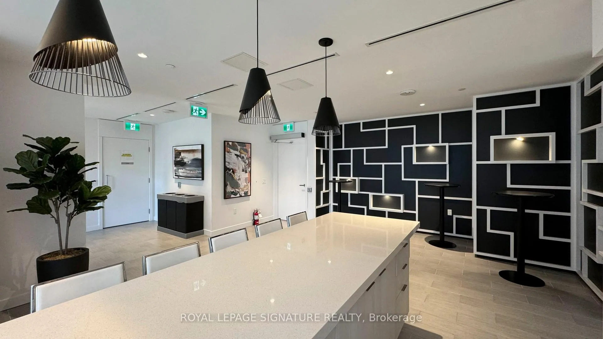 Photo 33 of Unit 2016, 195 Redpath Avenue, Toronto, Mount Pleasant East — HOMEH
