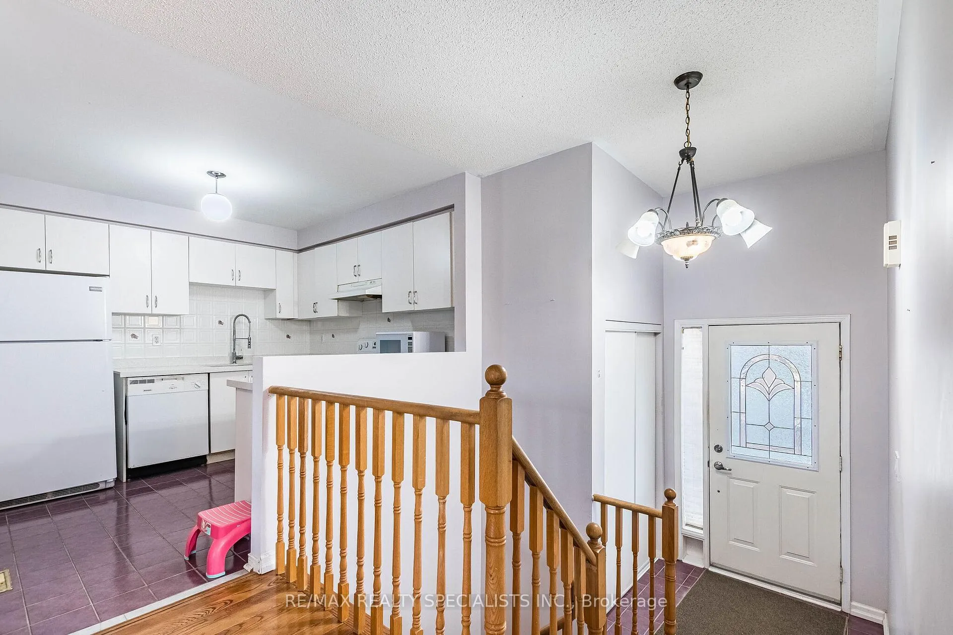 Photo 28 of 48 Saddletree Trail, Brampton, Brampton West — HOMEH