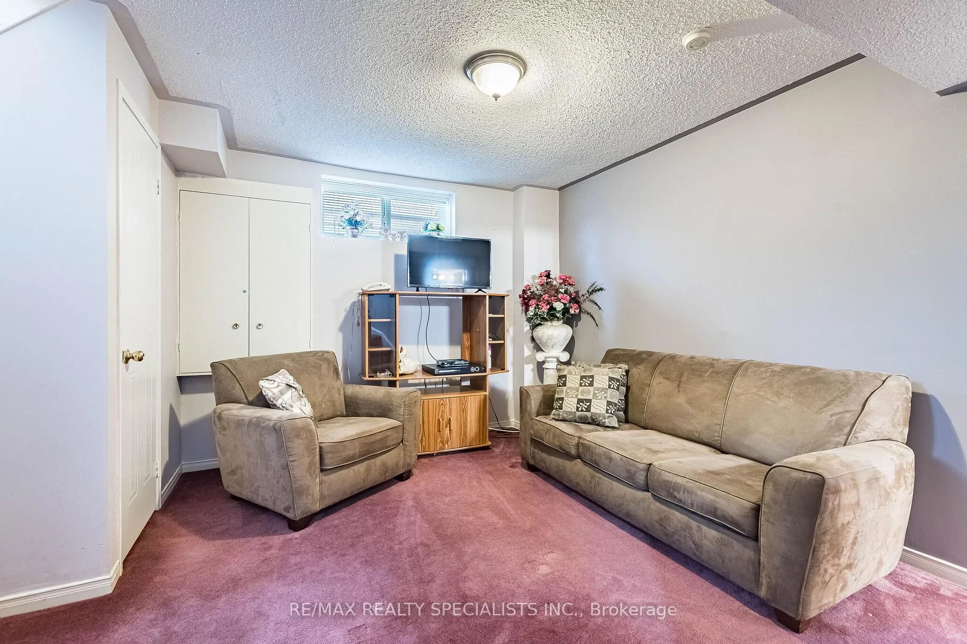 Photo 31 of 48 Saddletree Trail, Brampton, Brampton West — HOMEH