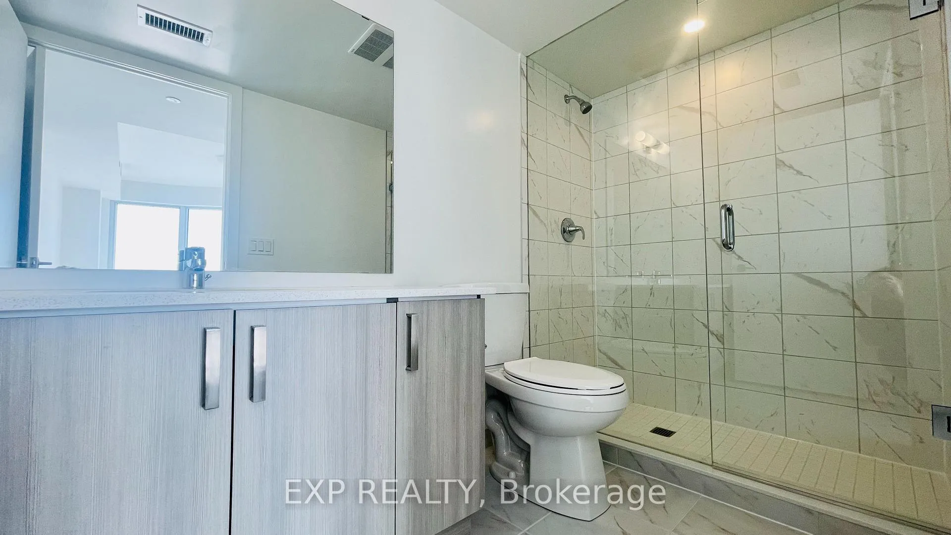 Photo 5 of Unit 2205, 1010 Sandy Beach Road, Pickering, Bay Ridges — HOMEH